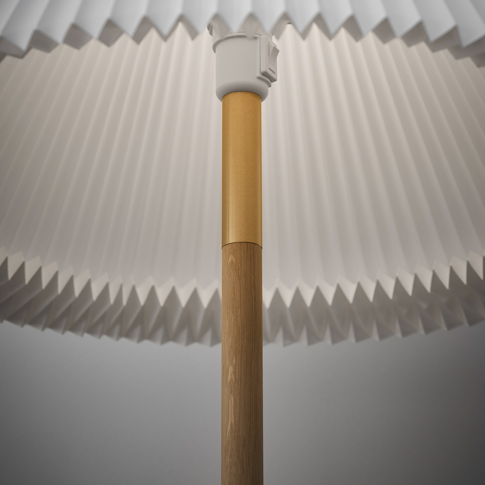 LE KLINT LK80 floor lamp with paper shade, light oak