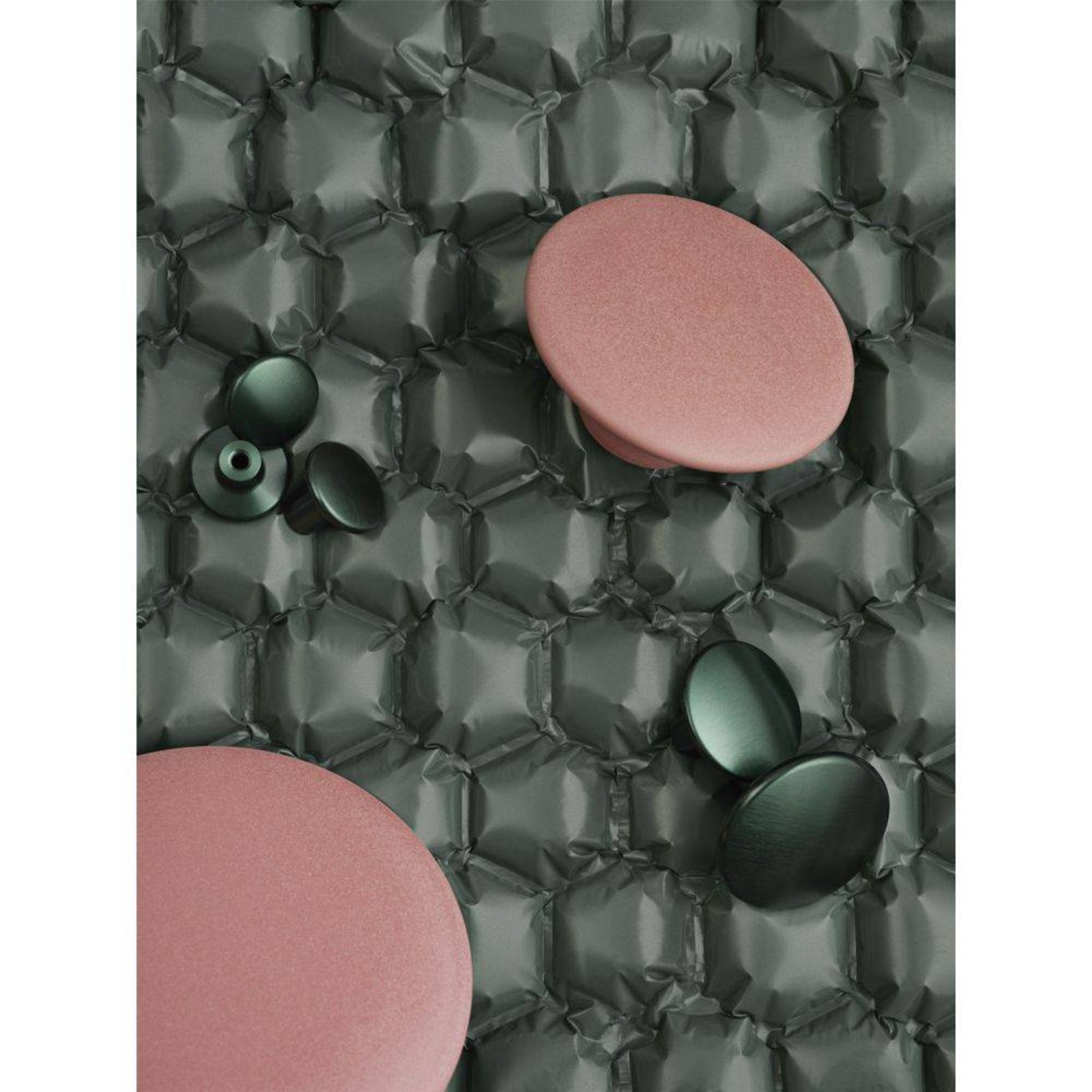 Dots Metal Ø2,7 Dark Green - Muuto