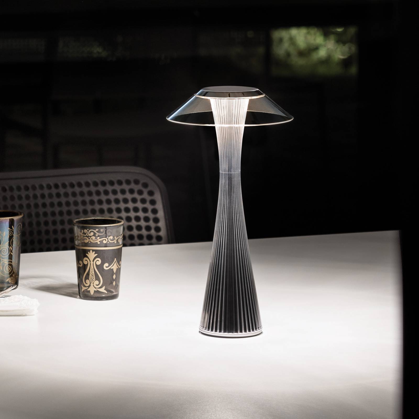 Kartell Space - lampa stołowa LED, tytan
