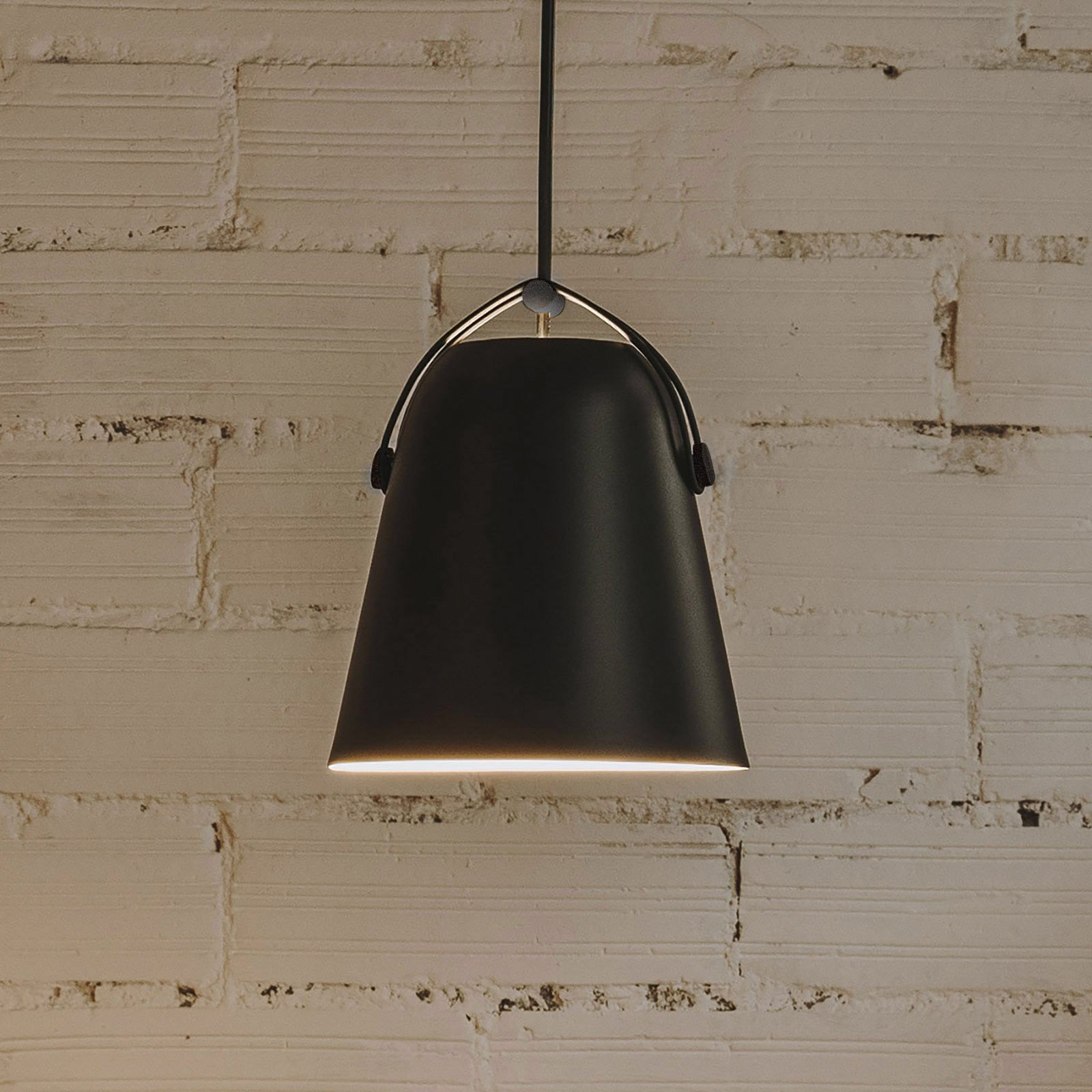 LEDS-C4 Lampă suspendată LED Napa Ø 18 cm negru - Camera de zi / sufragerie - Metal