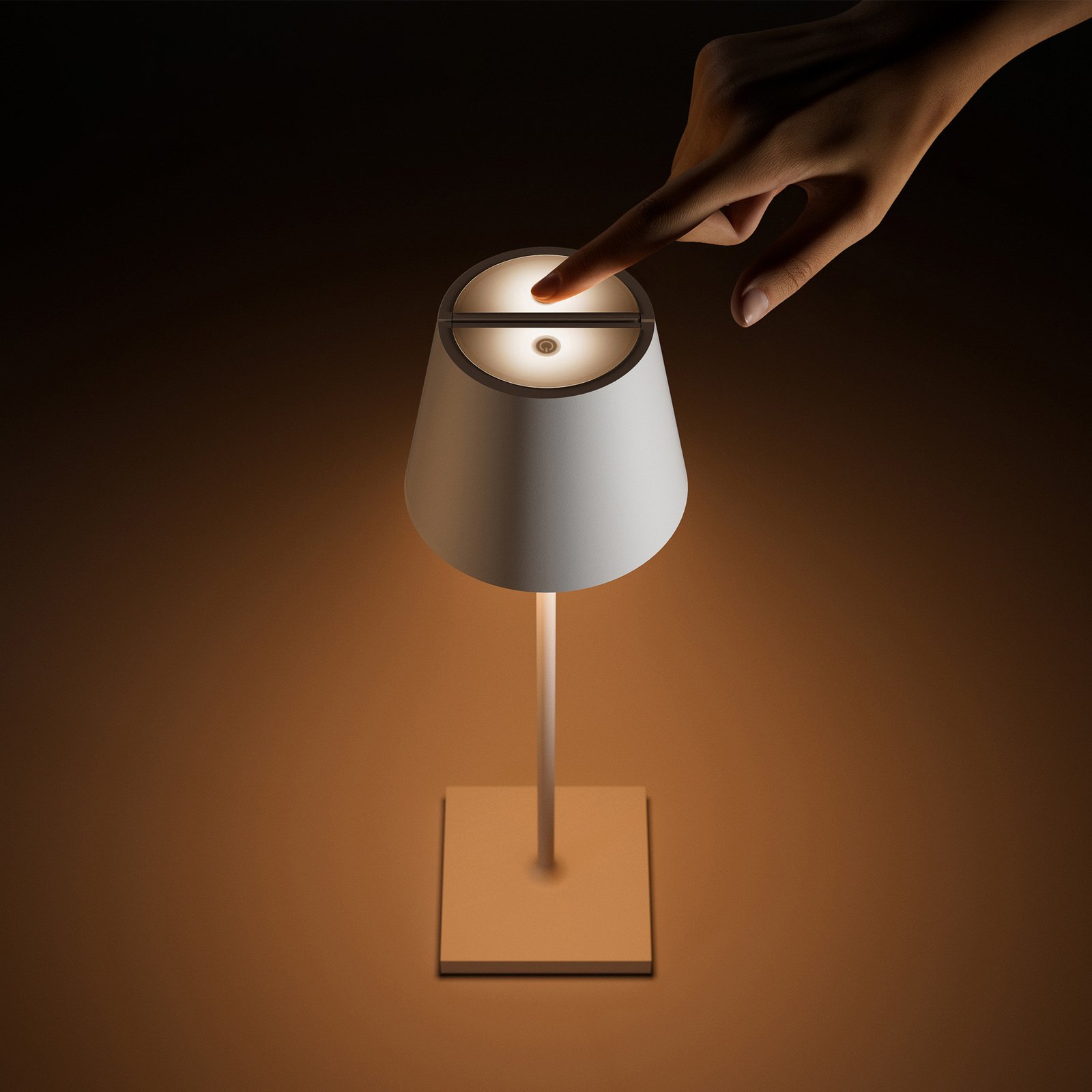 Nuindie tango lámpara de mesa LED recargable, negra, IP20, atenuable