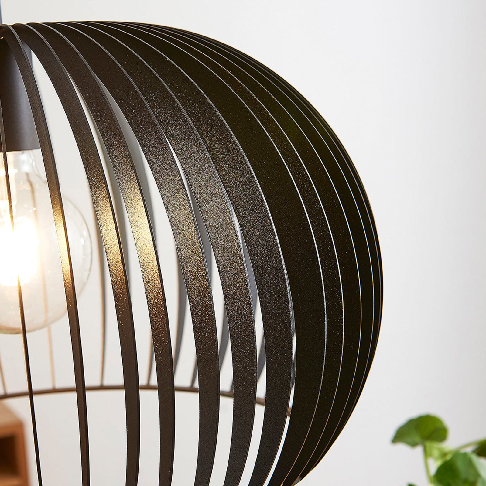 Jusra 1 Pendelleuchte Black - Lindby
