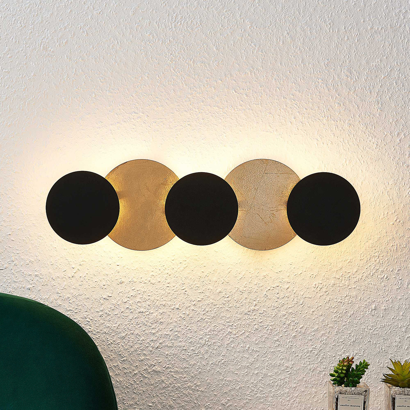 Grazyna 5 LED Aplique de Pared Black/Gold - Lindby