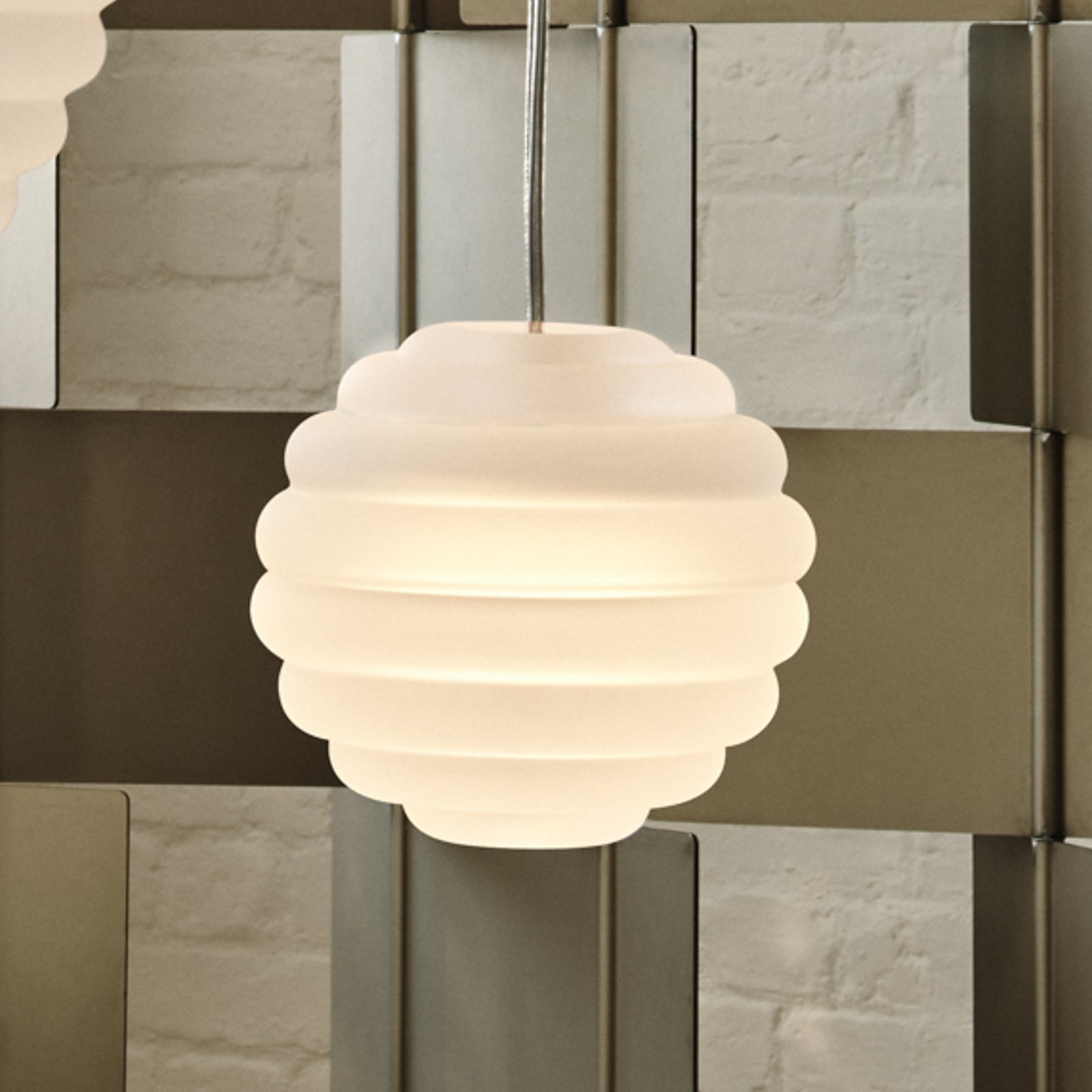 Tom Dixon LED-Hängelampe Press Sphere Mini gefrostet Ø 15 cm