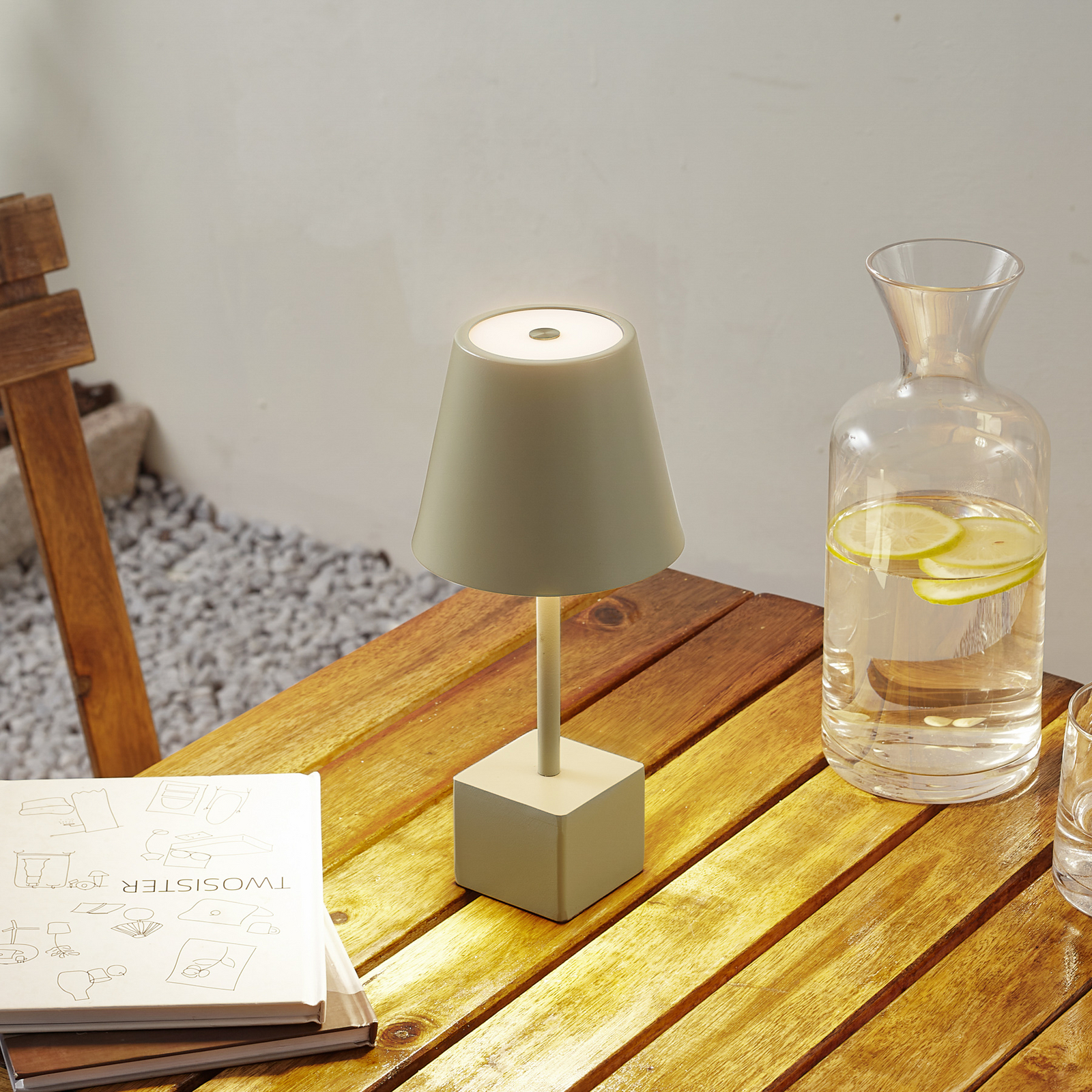 Janea Cube Portable Bordlampe Dim. IP54 Grøn - Lindby