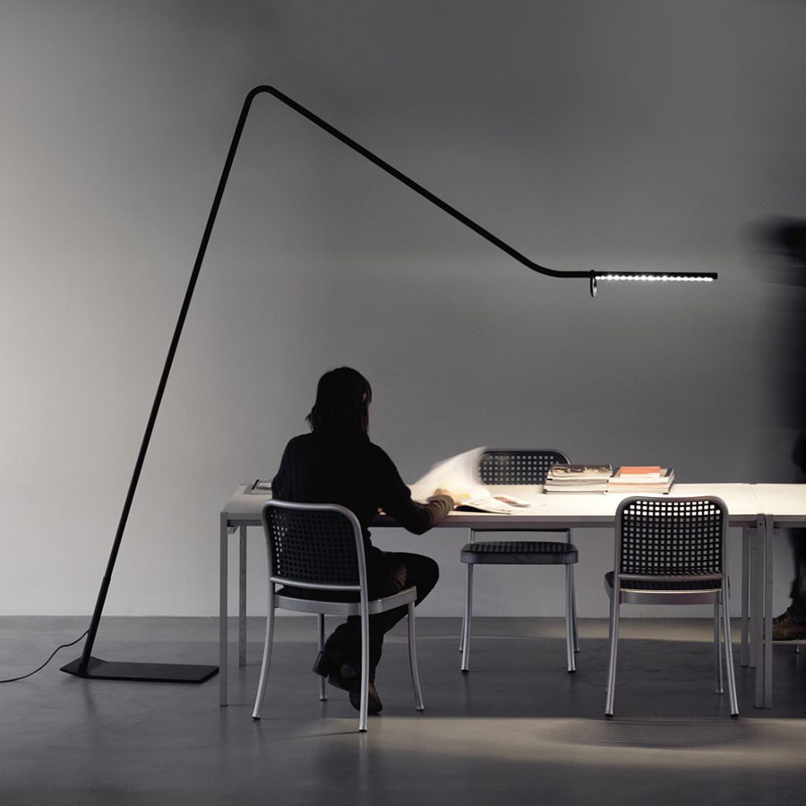 Martinelli Luce Colibrì LED-Bogen-Stehleuchte