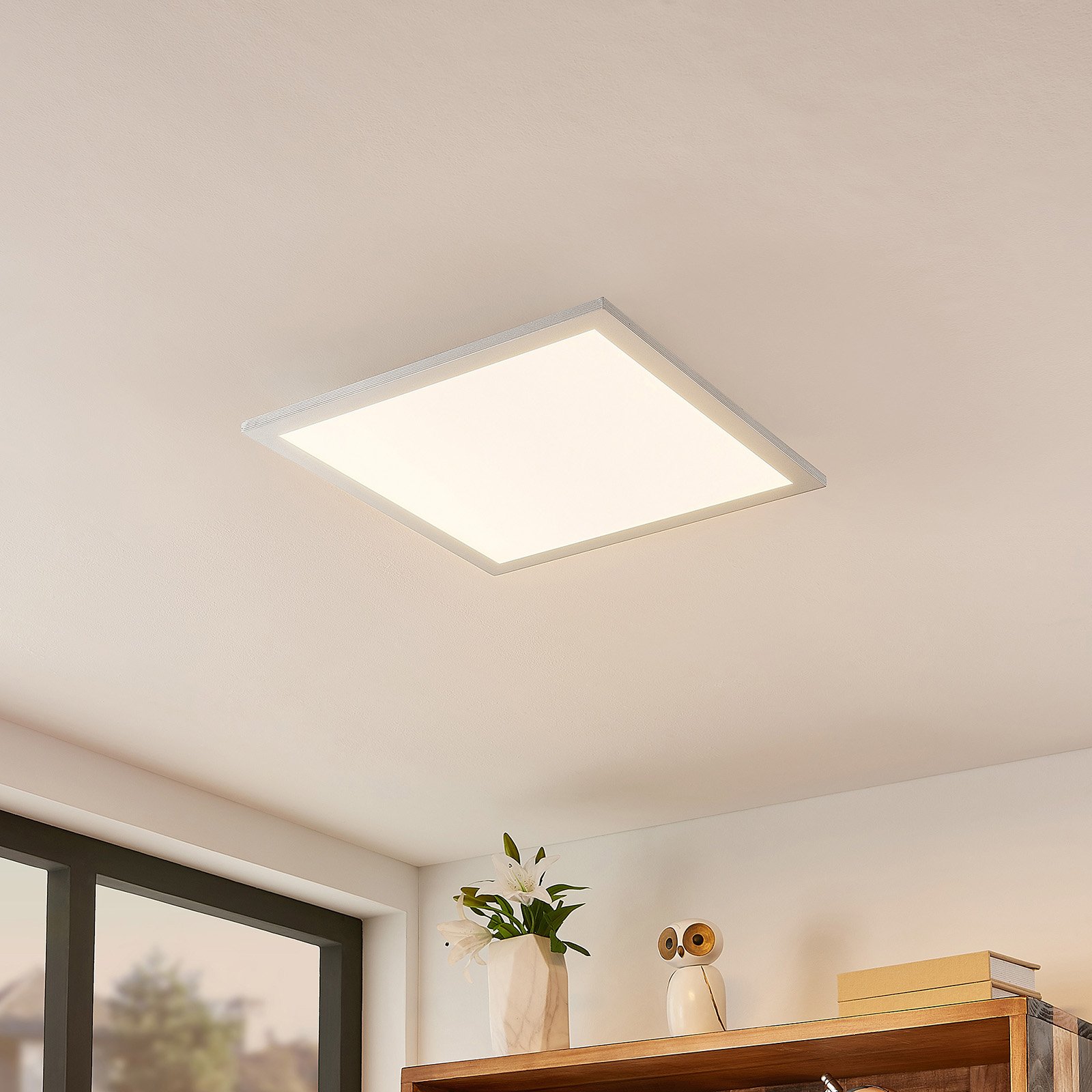 Lindby Kjetil LED ceiling panel 40 x cm, for Workroom / Office, aluminium, plastic, 15 W, energy efficiency: A+, L: 40 cm, W: 40 cm, H: 5.2 cm