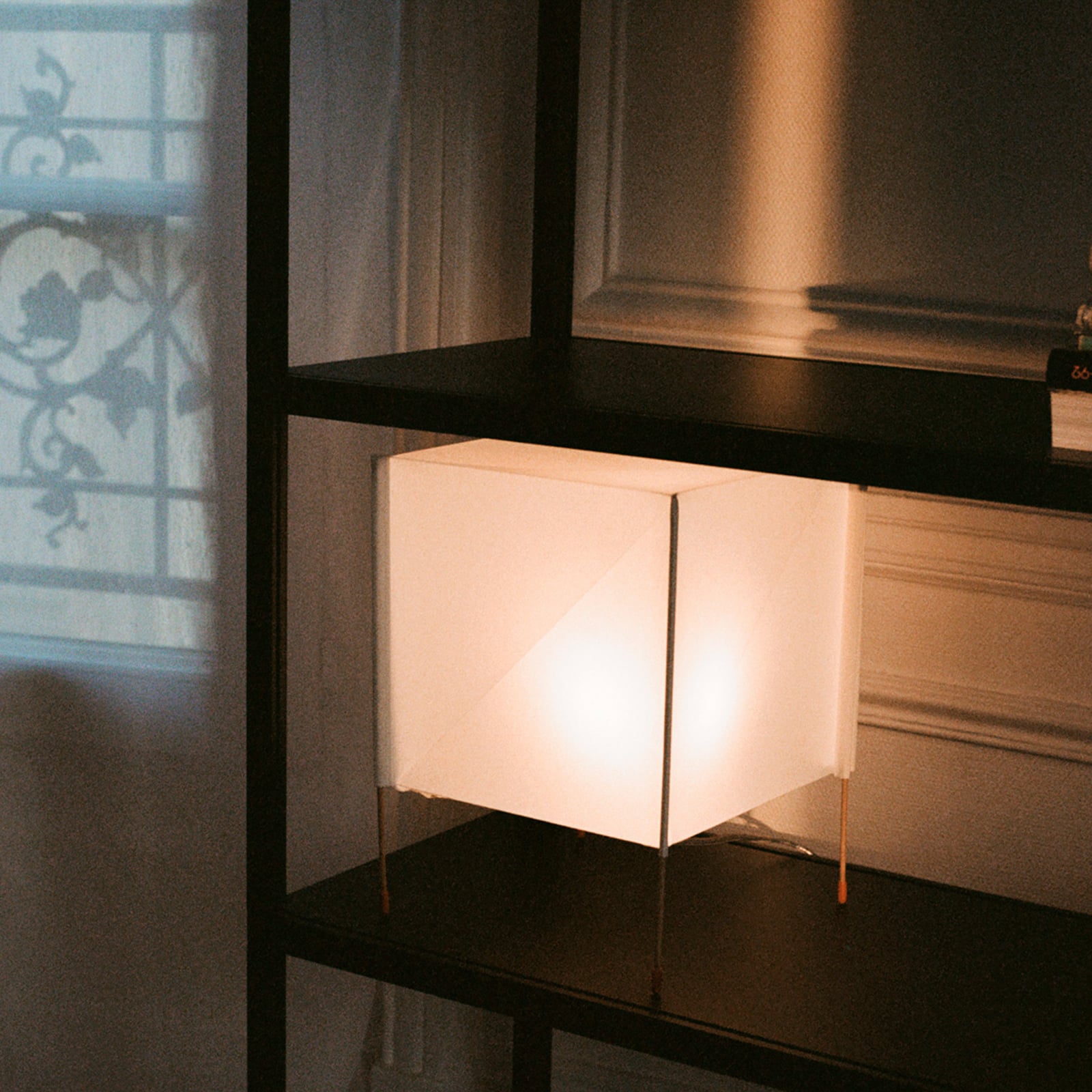 Paper Cube table lamp, white, UK plug, 31 cm, wood - HAY