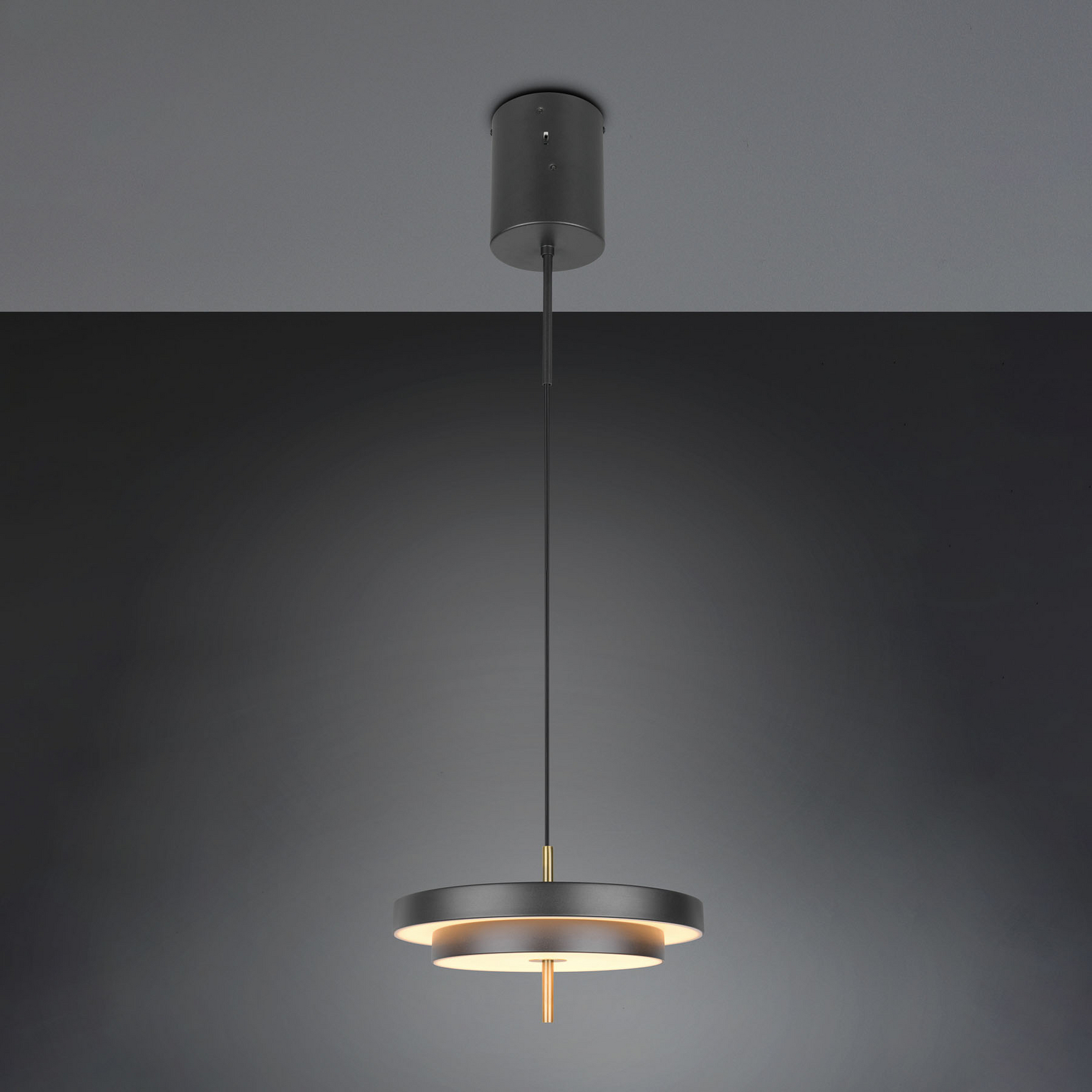 Candeeiro suspenso LED Keaton, preto/dourado, Ø 40 cm, CCT Candeeiro suspenso LED Keaton, preto/dourado, Ø 40 cm, CCT