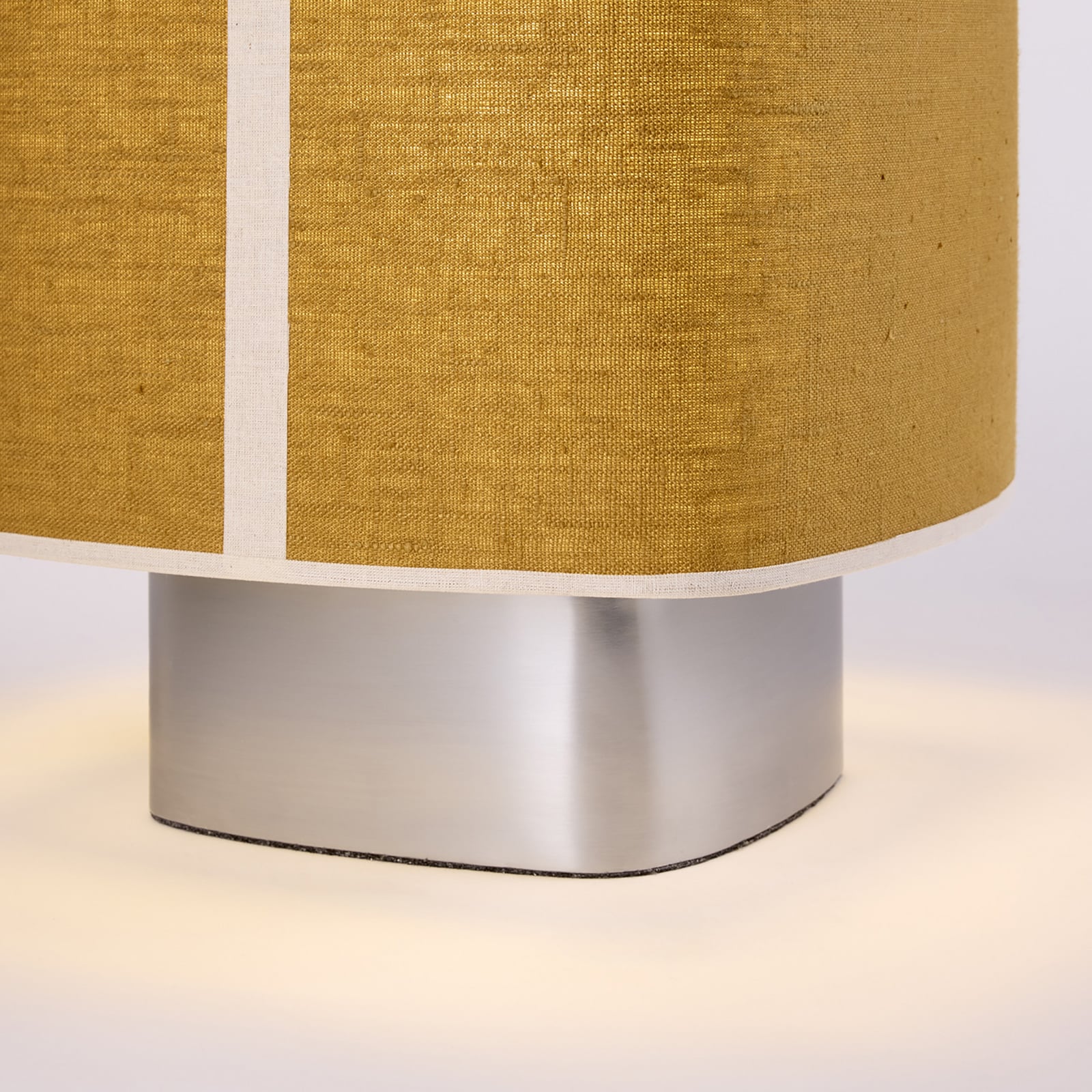 MARKET SET tafellamp Dolce, currygeel, linnen, E27 MARKET SET tafellamp Dolce, currygeel, linnen, E27