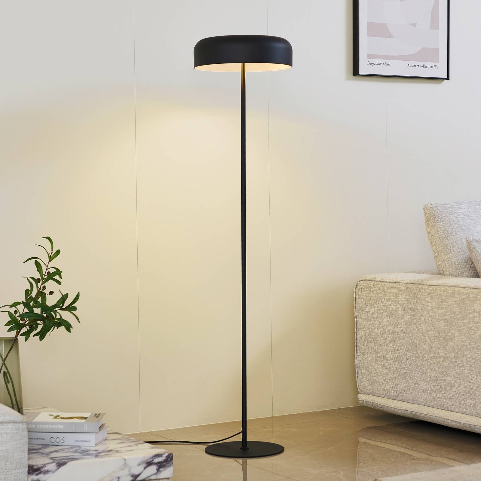 Lindby lampe sur pied Edion noir sable métal