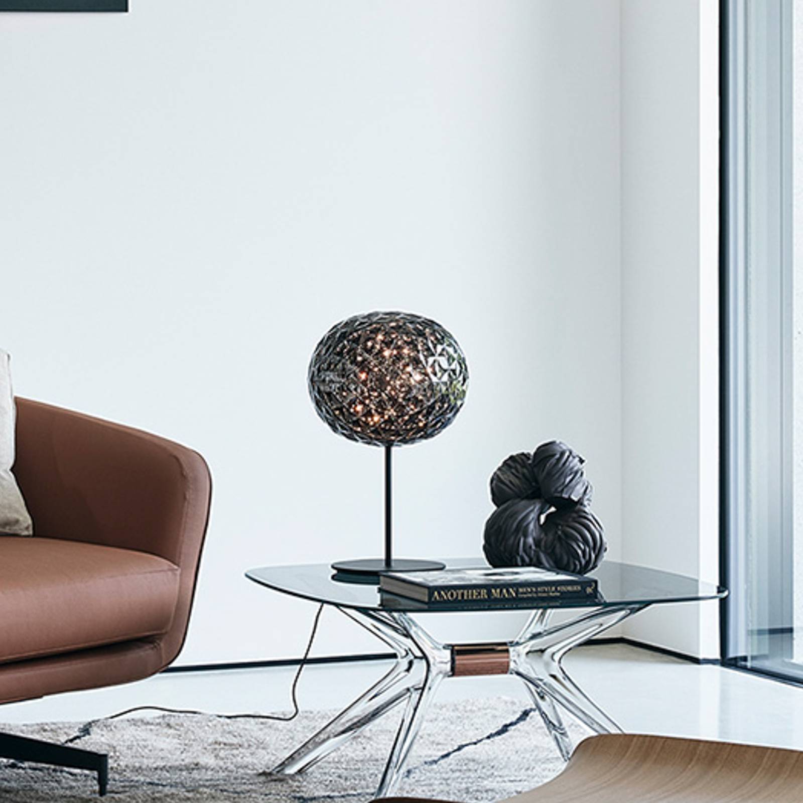 Kartell Planet lampa stołowa LED, stopa, szary dym