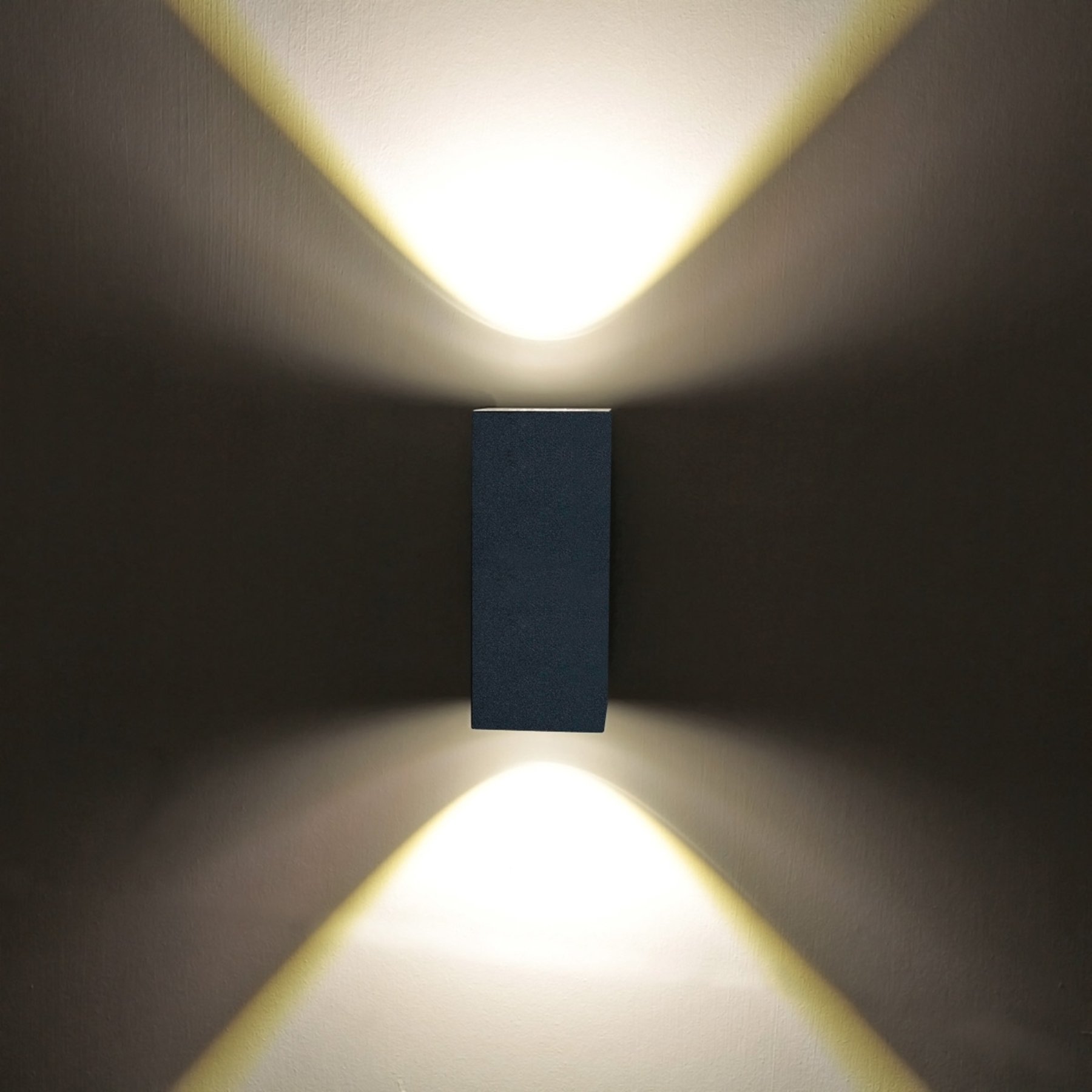 Lampenwelt.com Tavi applique dextérieur avec 2 LED Bridgelux - LAMPENWELT.com