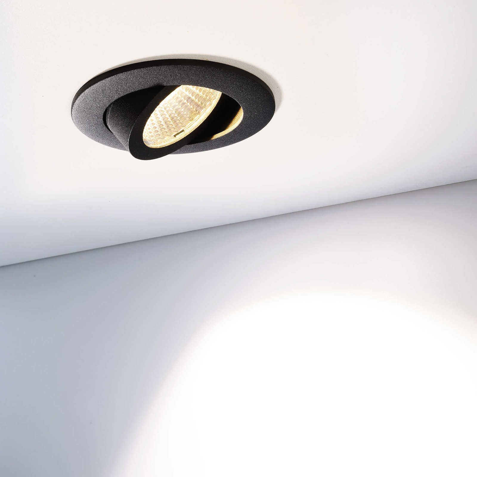 LED recessed ceiling light Dione, IP44, 3,000 K, black, dimmable