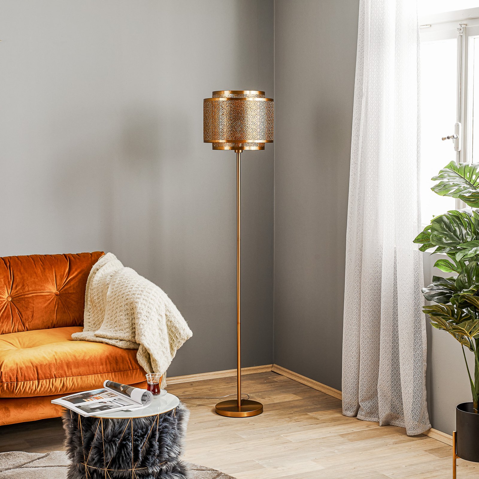 Hermine Podna lampa H157 cm Mat Mesing - By Rydéns
