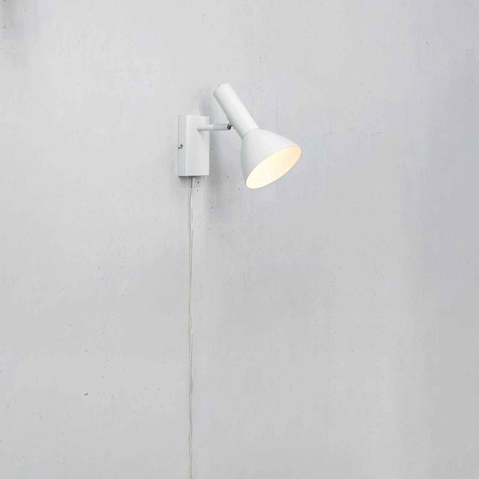 Metro Vägglampa Shiny White - Markslöjd