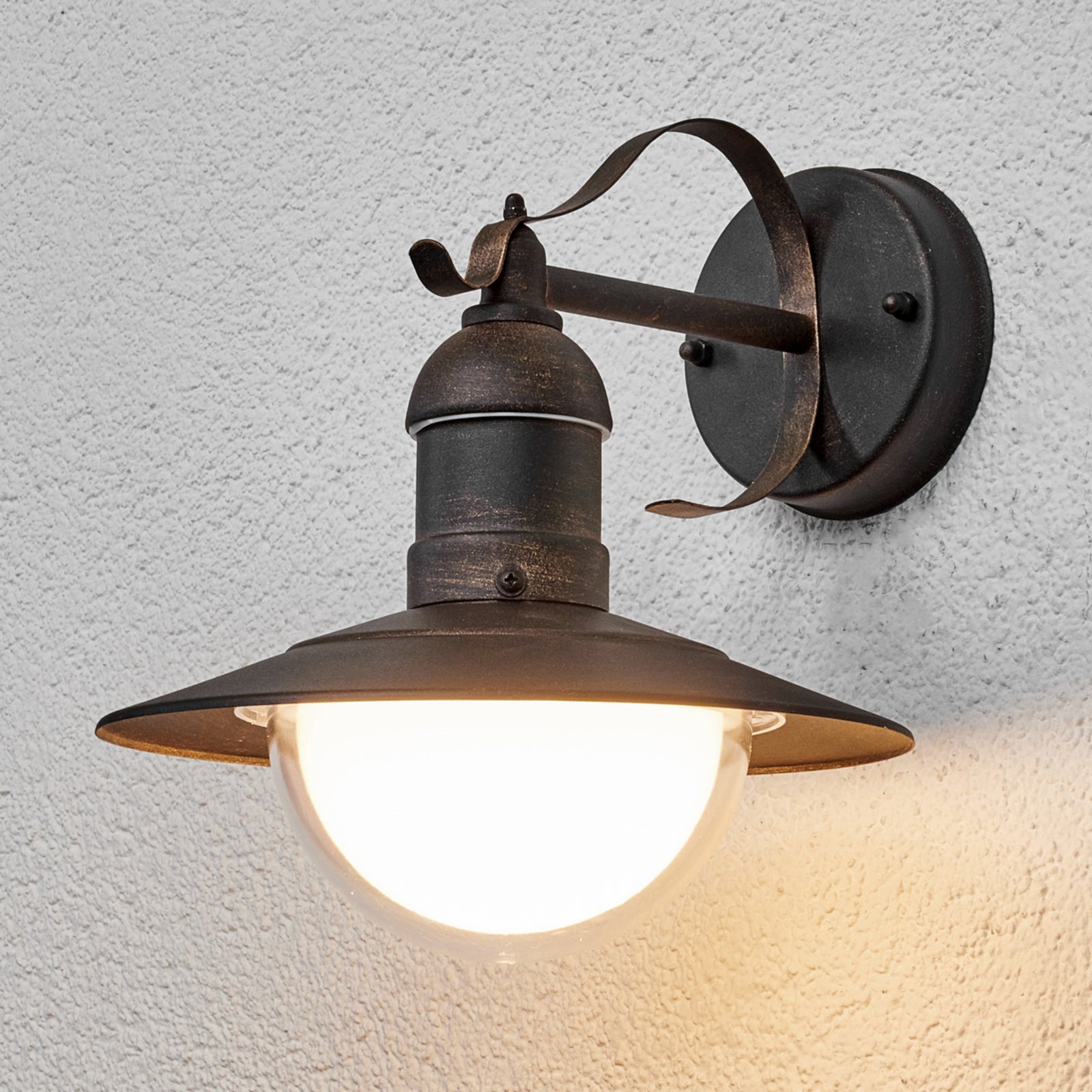 Vegghengt LED-utelampe Clea med antikt utseende