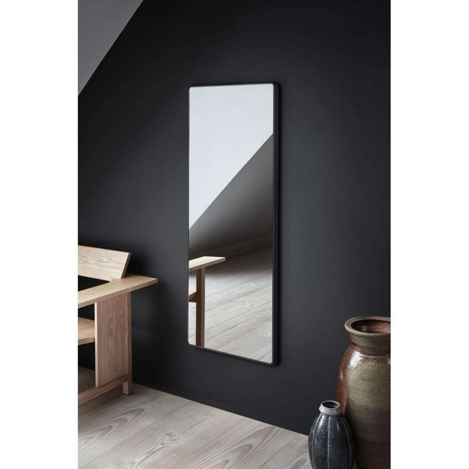 Vipp912 Mirror Medium Black - Vipp