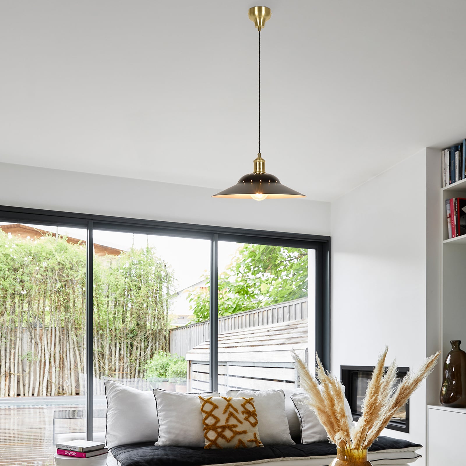 Żyrandol Louise, matowa czerń, Ø 38 cm, metal Żyrandol Louise, matowa czerń, Ø 38 cm, metal