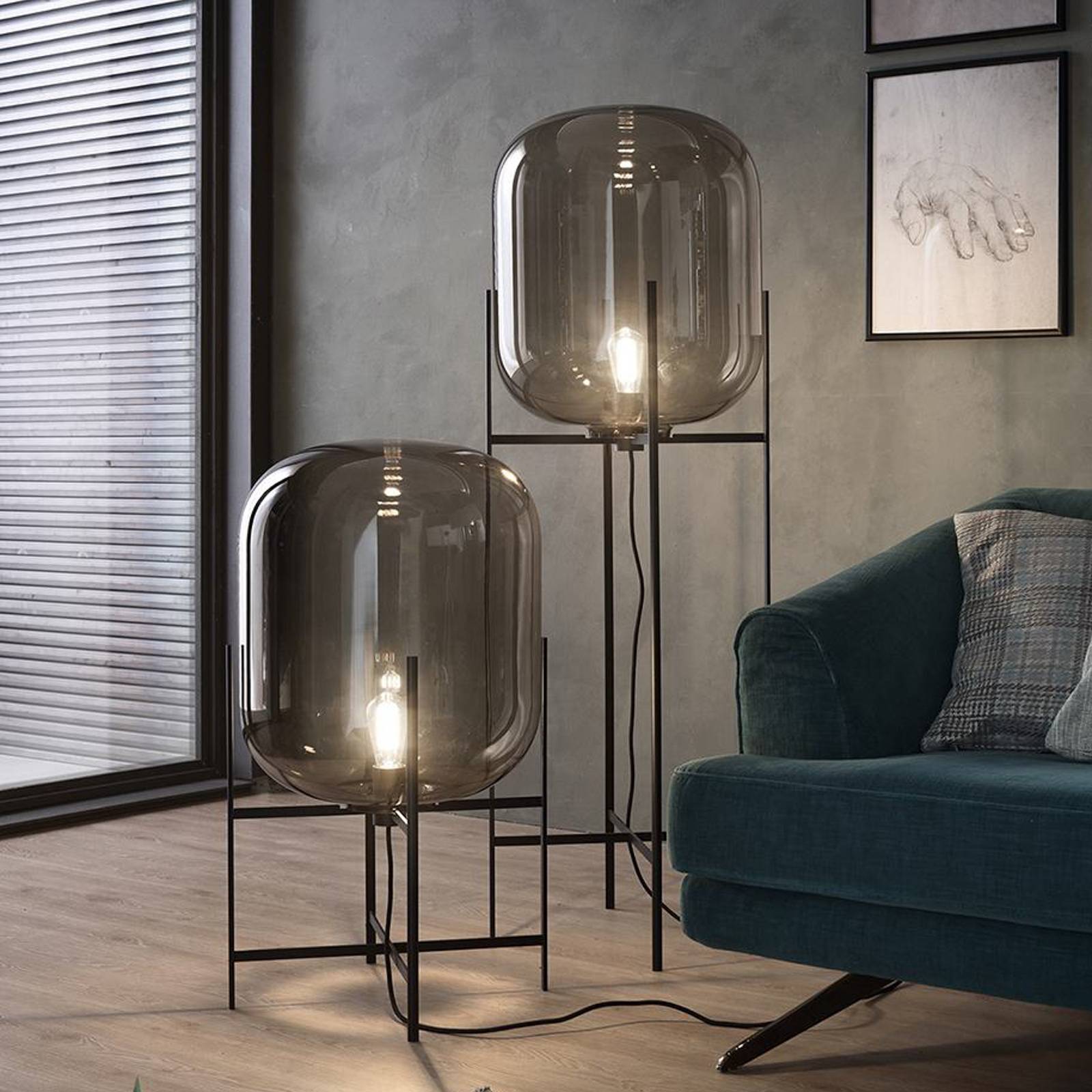 pulpo lampa stojąca Oda Big, dymny szary/czarny, wysokość 140 cm