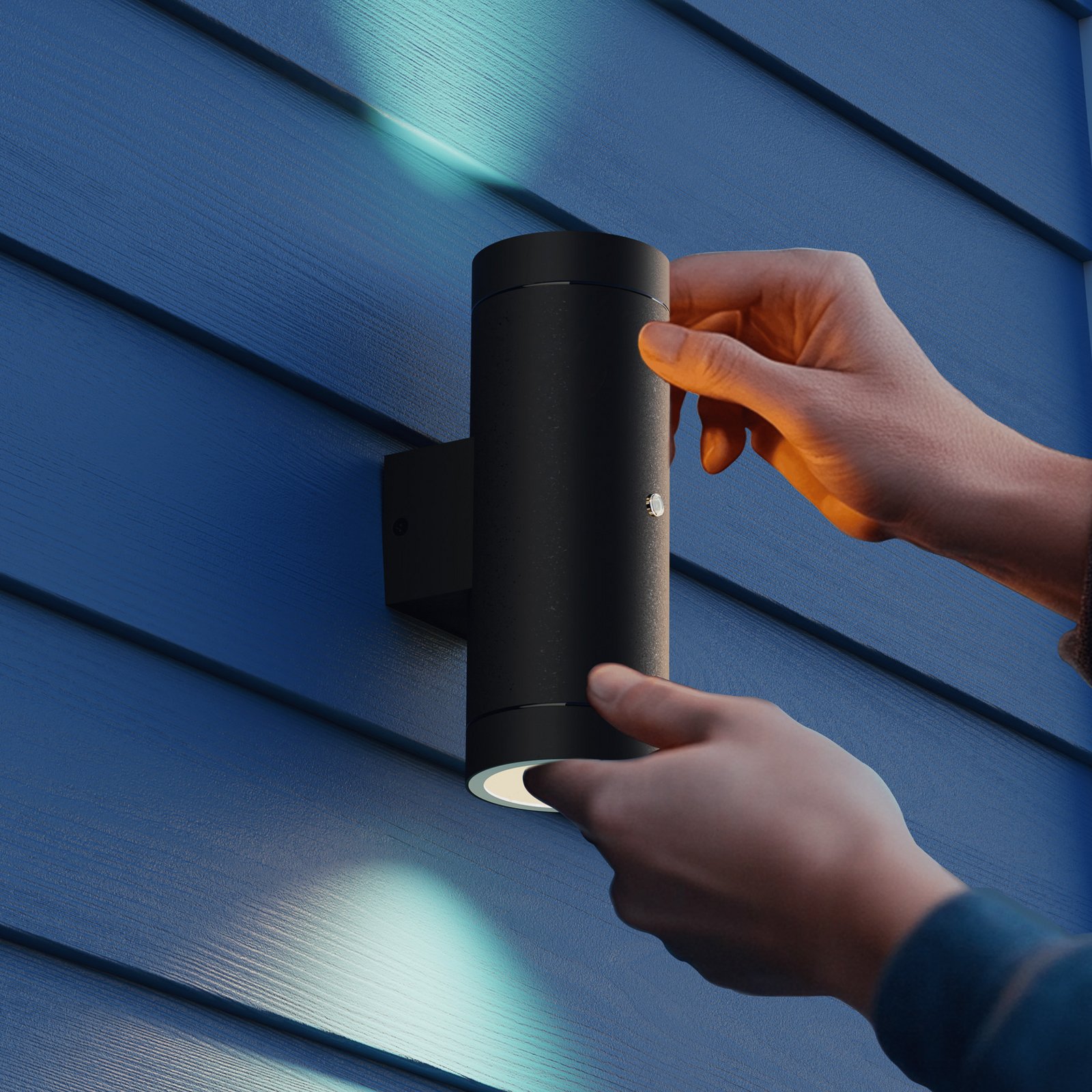 Calex Pavia GU10 outdoor wall light, up/down, black, sensor