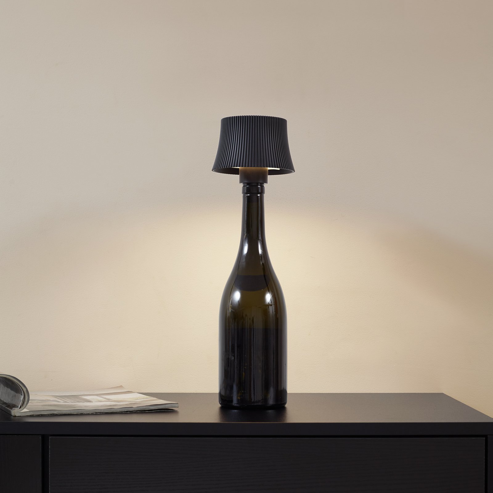 Lindby Lampada da tavolo a LED ricaricabile Linor, nera, USB, dimmer touch
