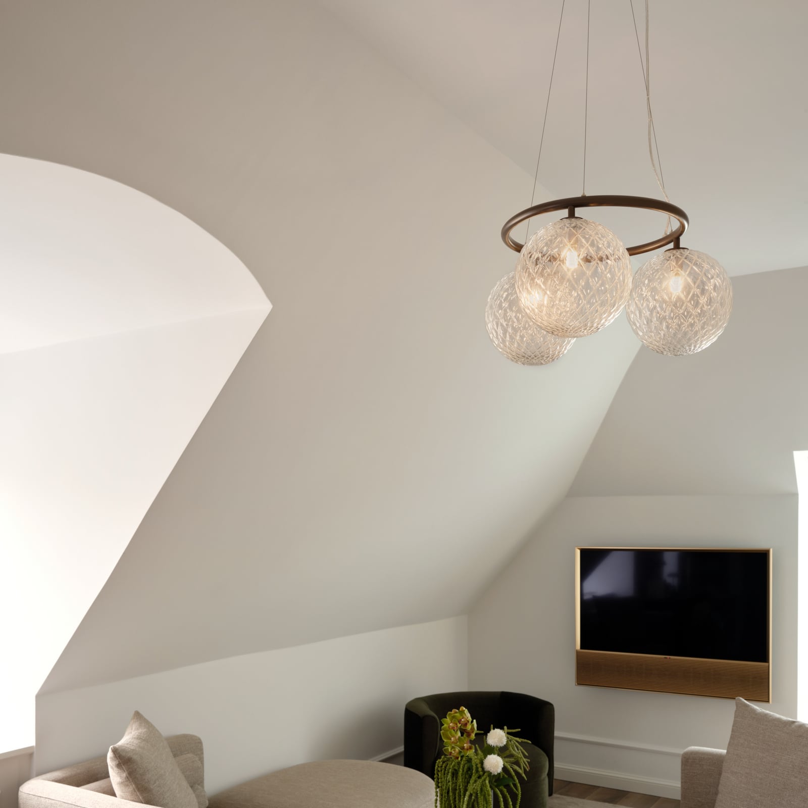 Miira 3 Circular Kronleuchter, Ø 54 cm, bronze/klar - Nuura