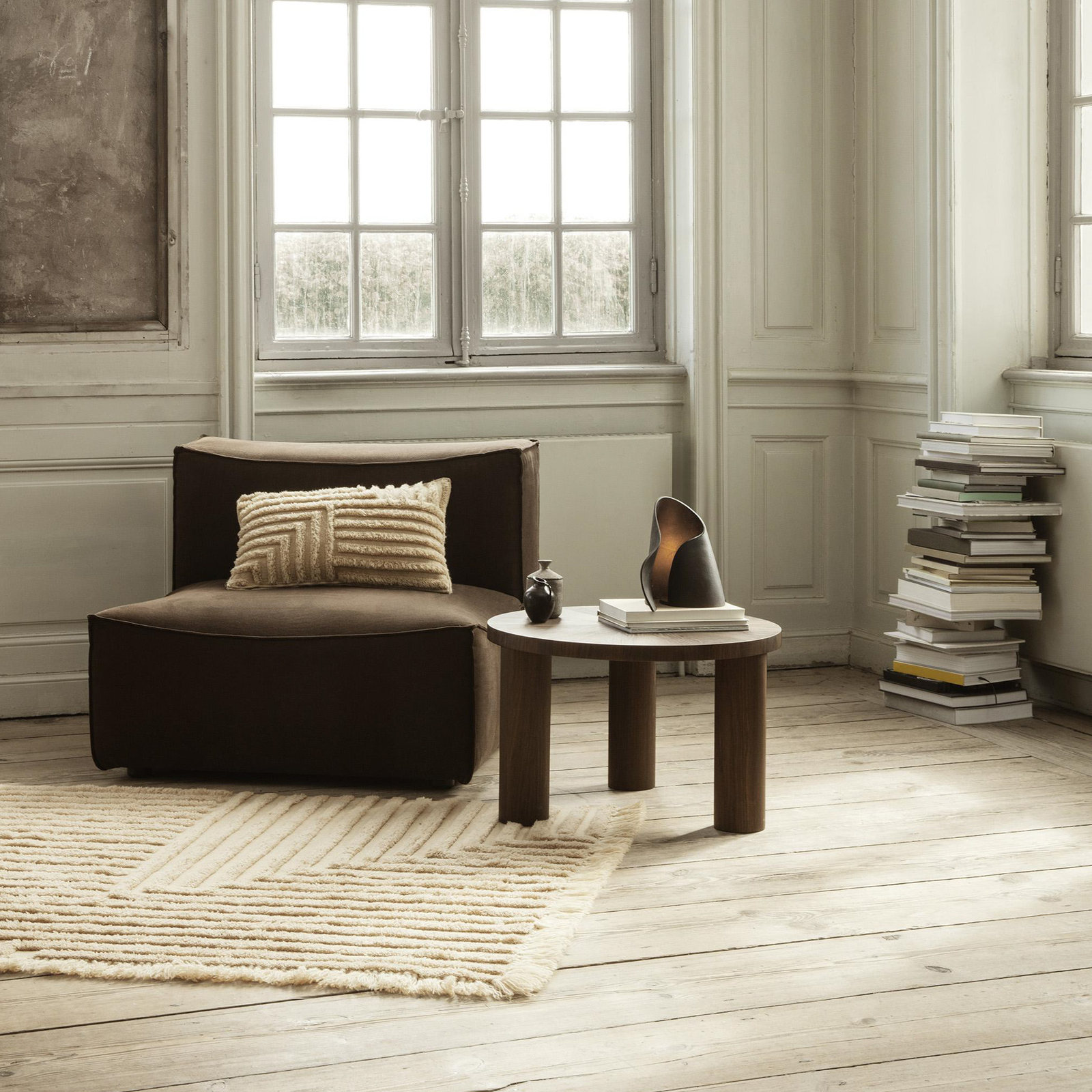 Oyster Candeeiro de Mesa Black - Ferm Living
