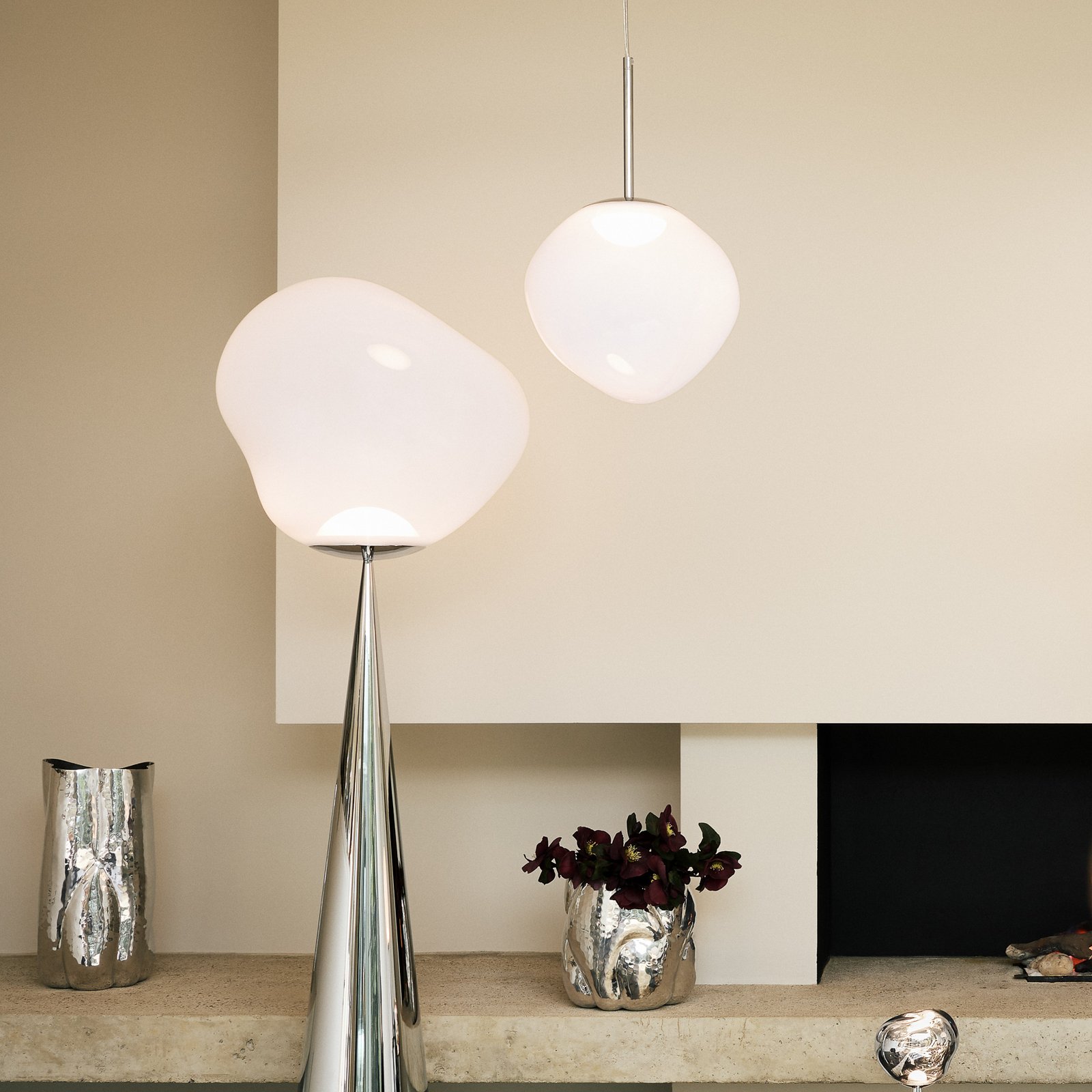 Tom Dixon LED hanging light Melt, Ø 28 cm, opal/gold