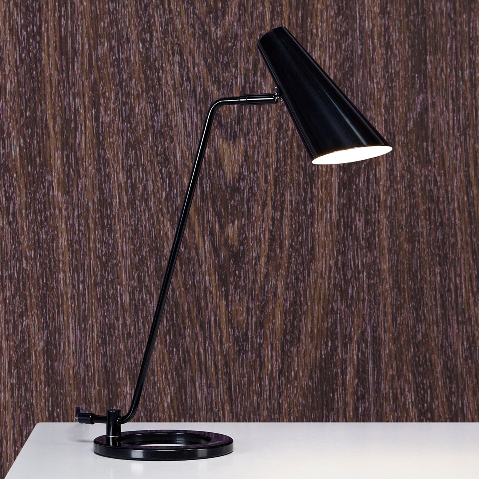 Cal table lamp