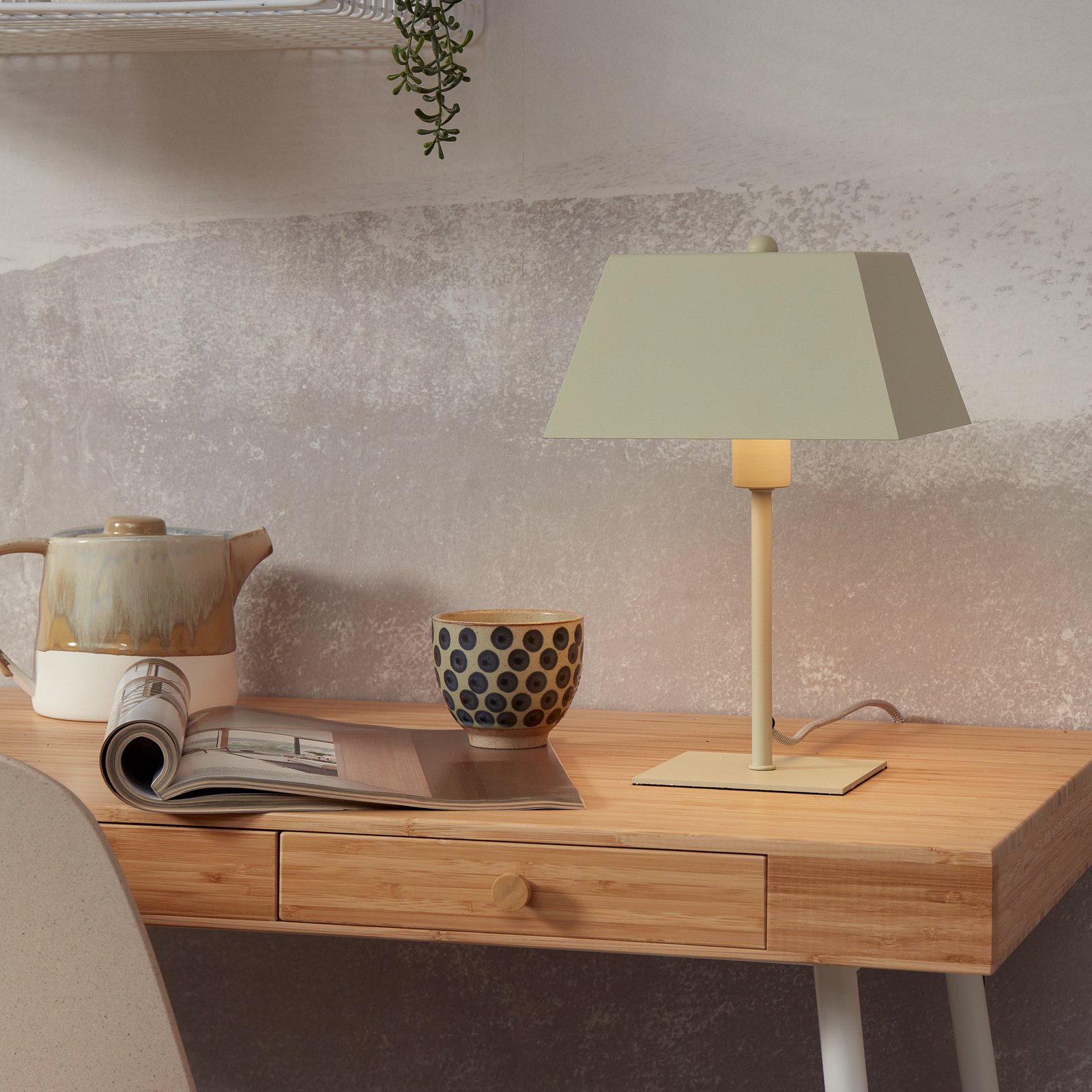 It's about RoMi table lamp Perth, light green