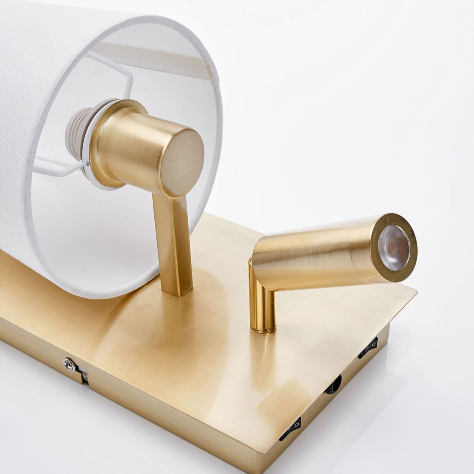 Aiden Vegglampe White/Brass - Lindby
