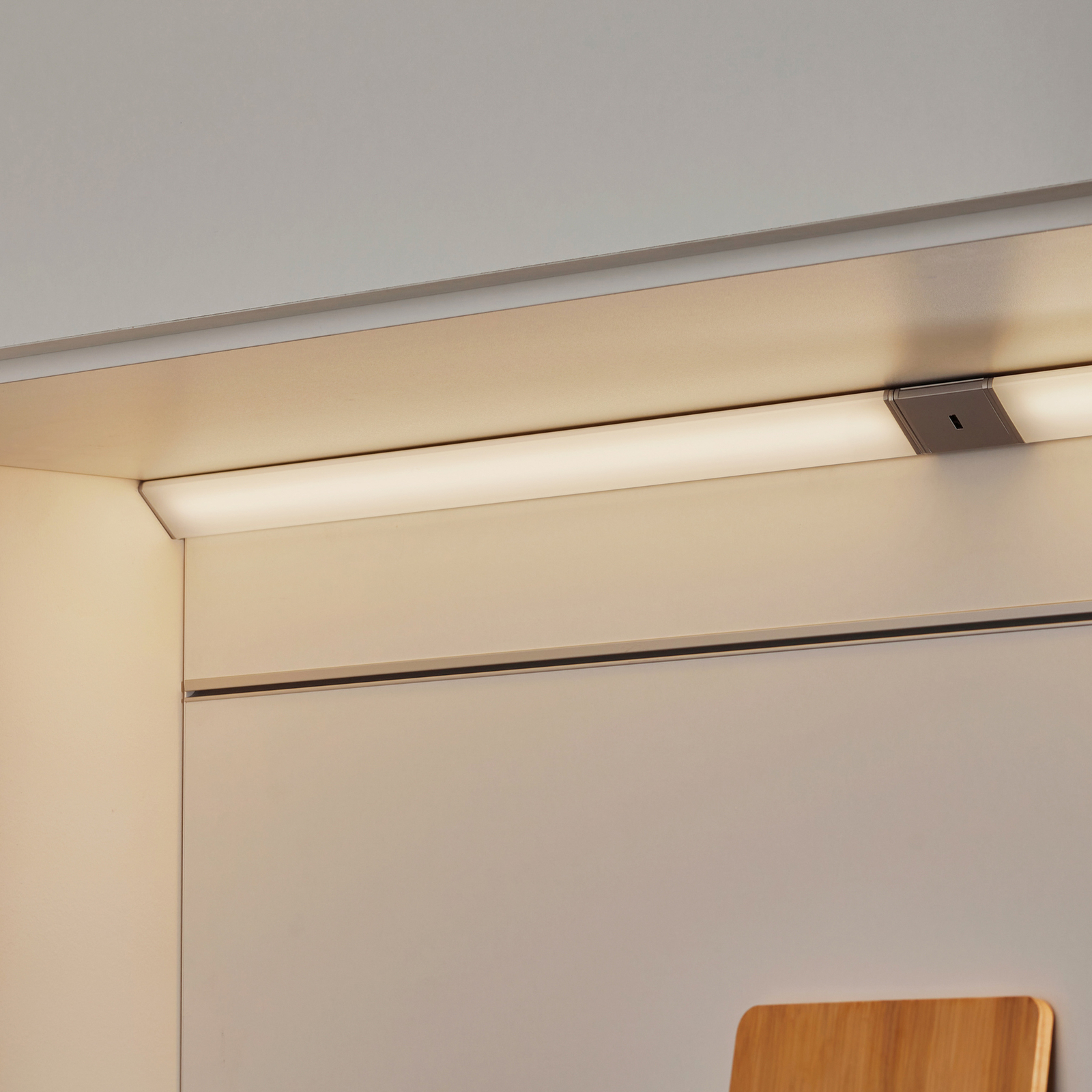 LEDVANCE Cabinet Corner lampada da mobili 55cm 2x