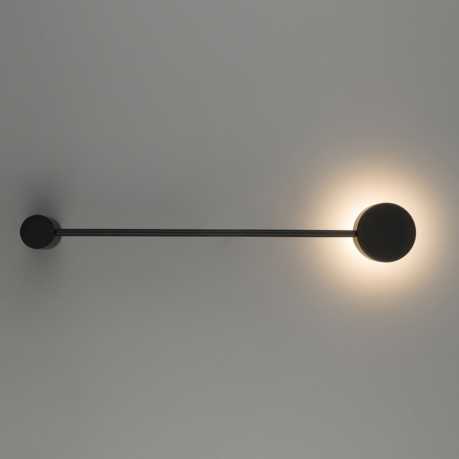 Sieninis šviestuvas "Orbit I 40", juodas, vienos liepsnos