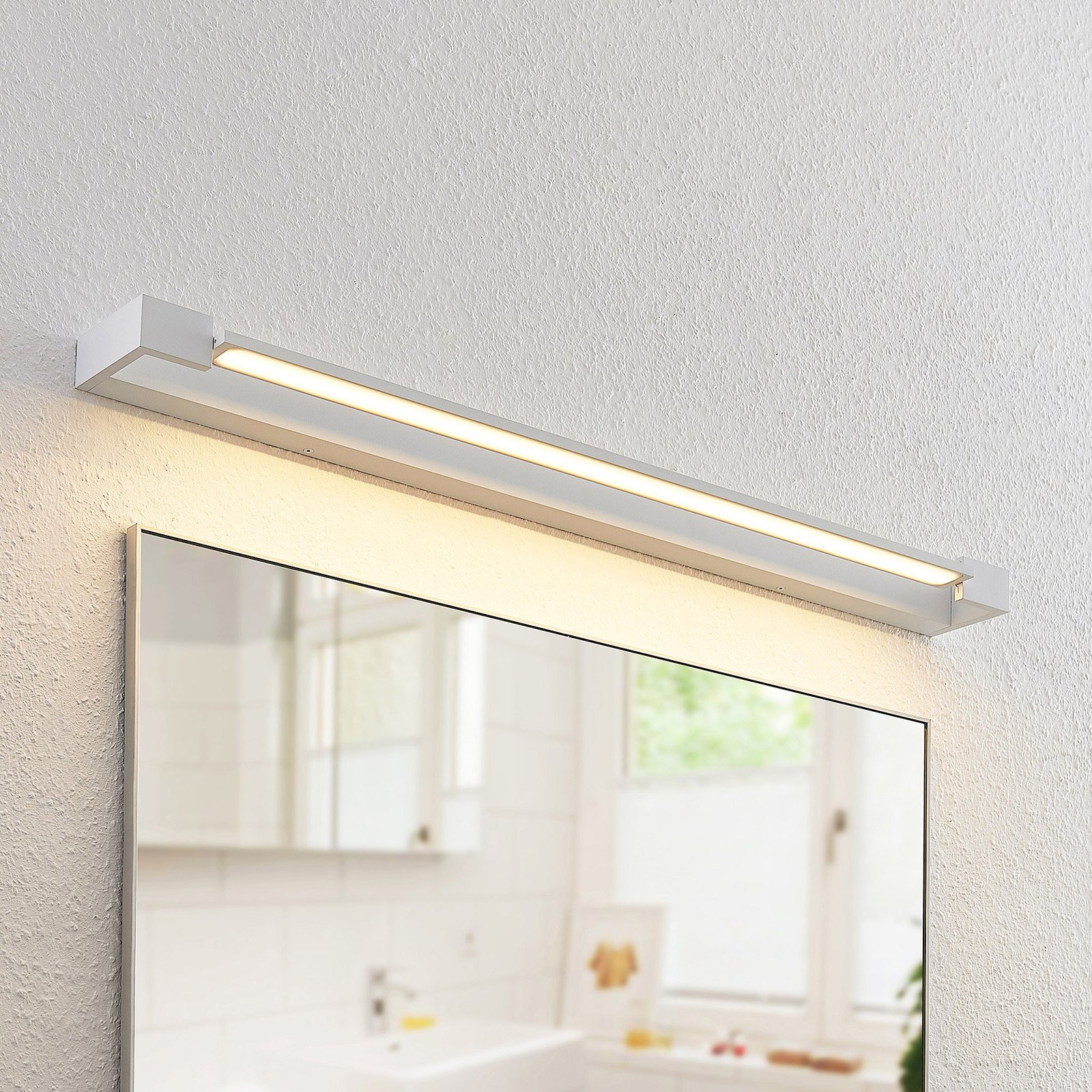 Arcchio Jora LED fürdőszobai és tükörvilágítás, IP44, fehér, 90 cm