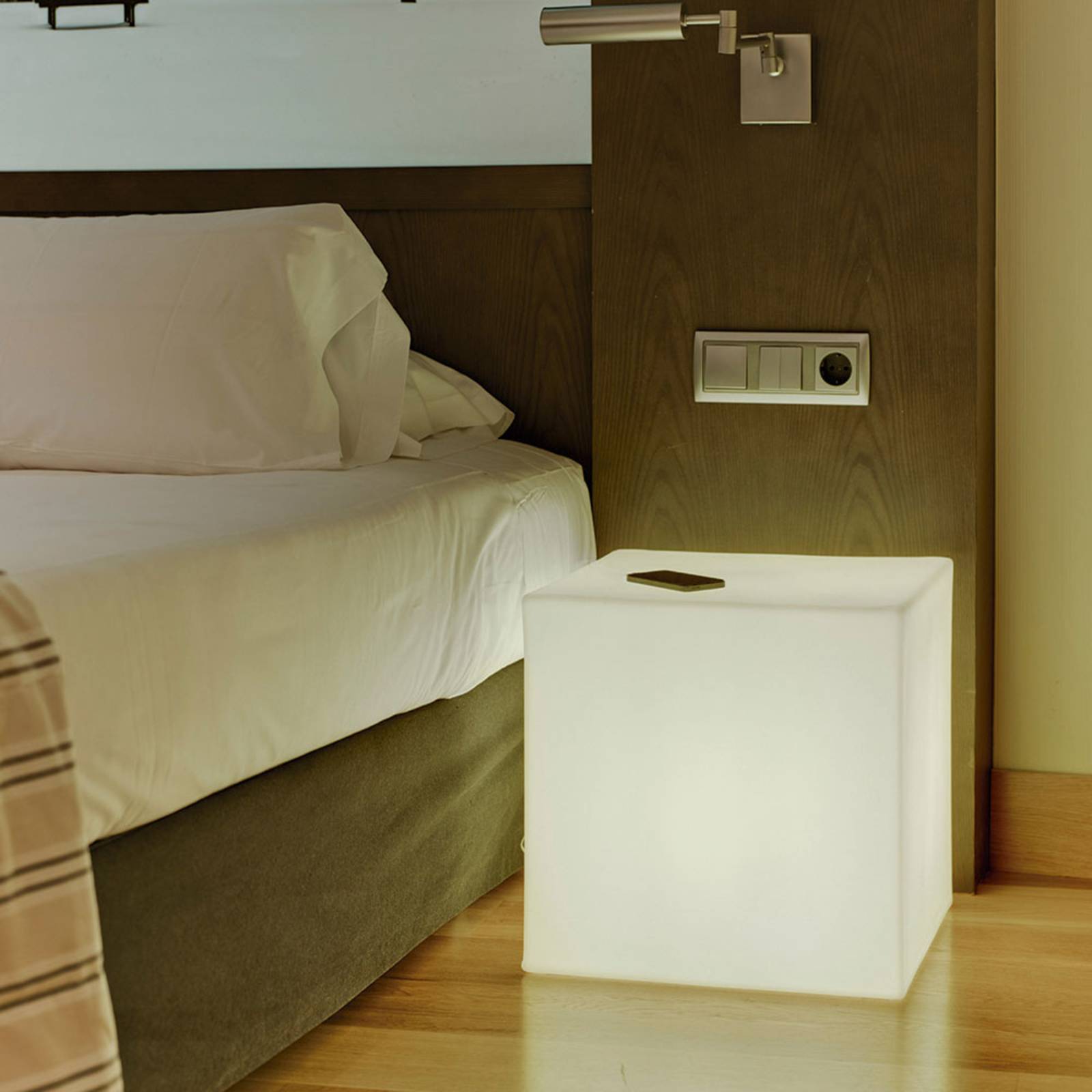 E-shop Newgarden Cuby dekoratívna svetelná kocka výška 20 cm