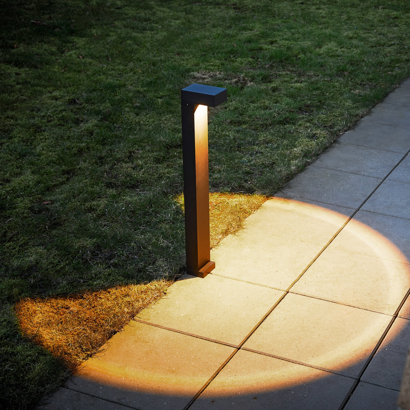 LOOM DESIGN Bolardo luminoso LED Arn, corten, altura 70 cm, aluminio