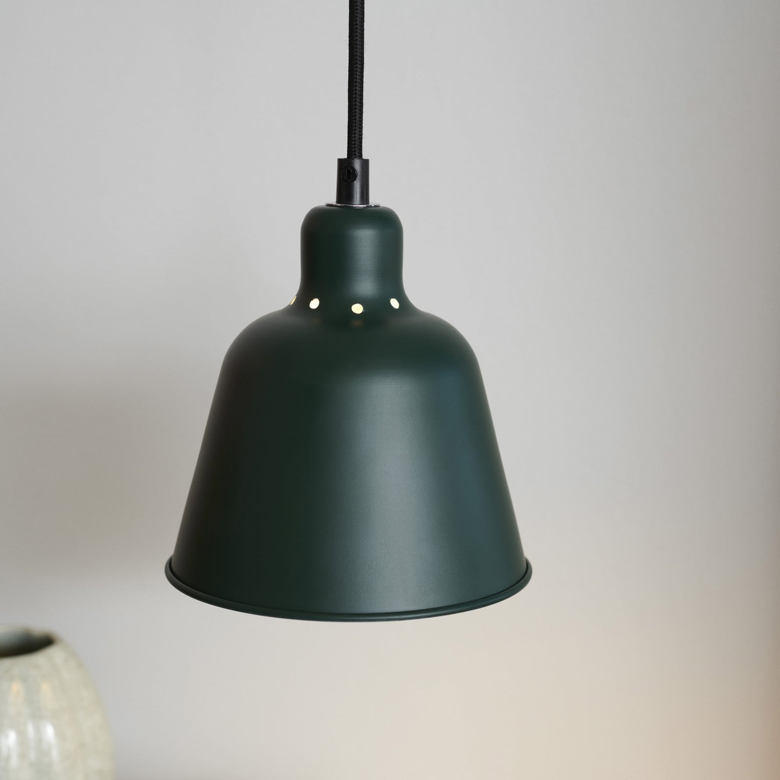 CARPENTER-riippuvalo, tummanvihreä, Ø 15 cm, E14 - Halo Design