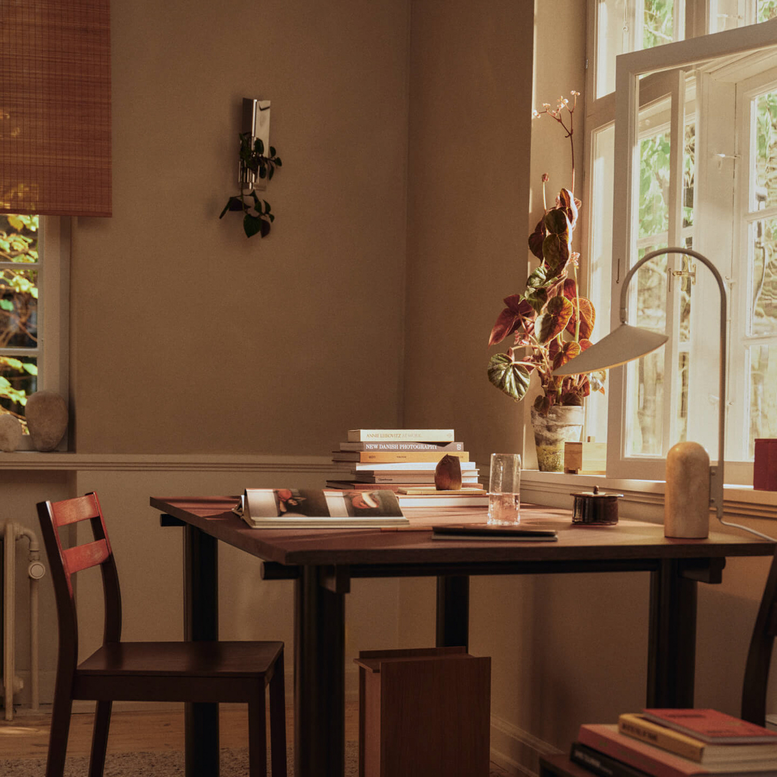 Eddy wall vase, mirror-polished stainless steel - ferm LIVING