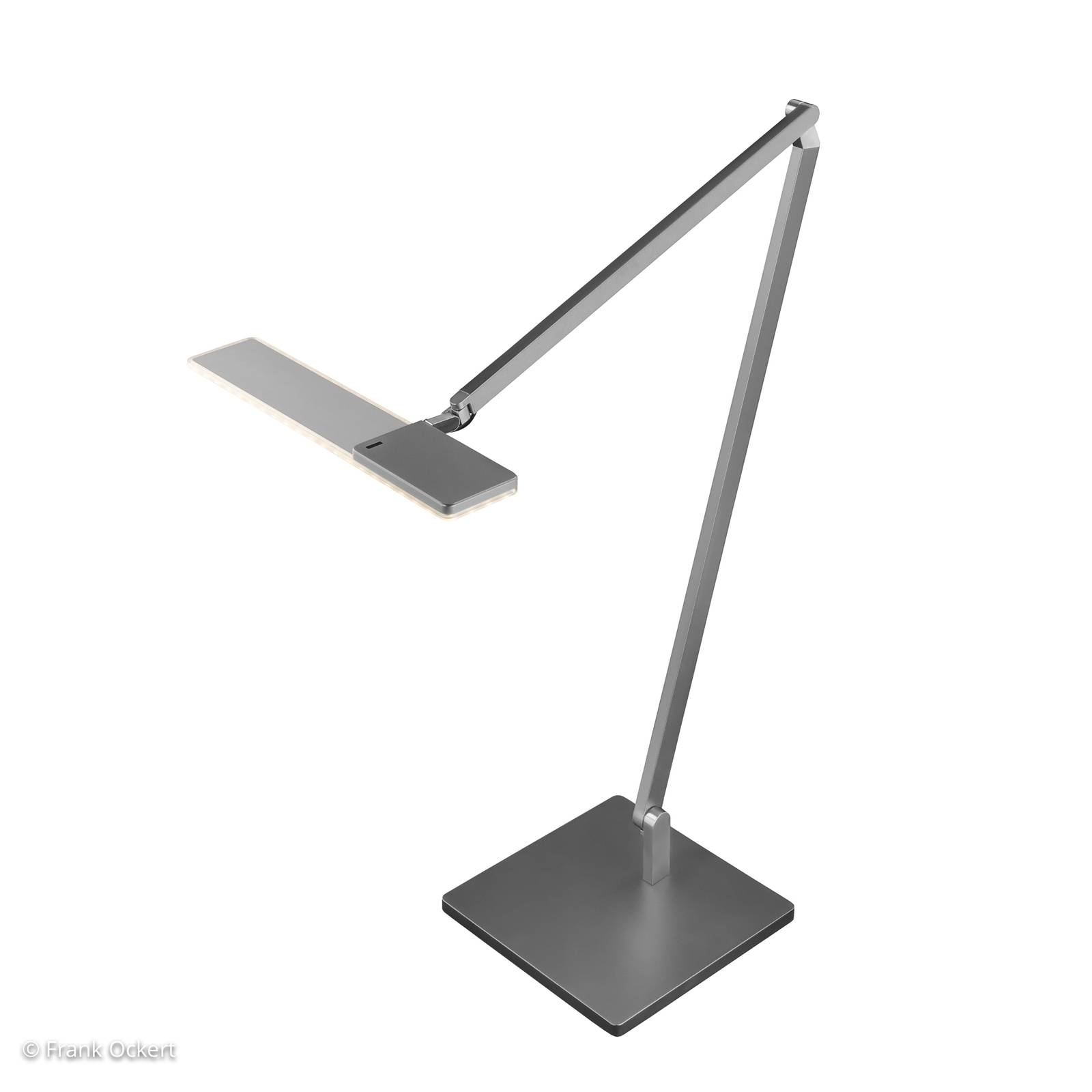 Nimbus Roxxane Office 940 LED-bordlampe sølv