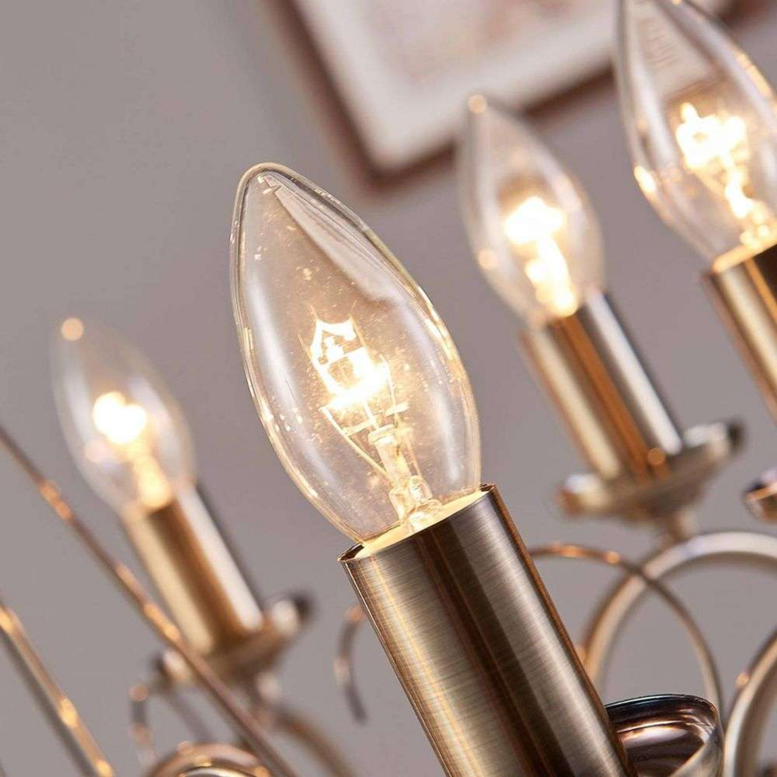Marnia 8 Kroonluchter Antique Brass - Lindby