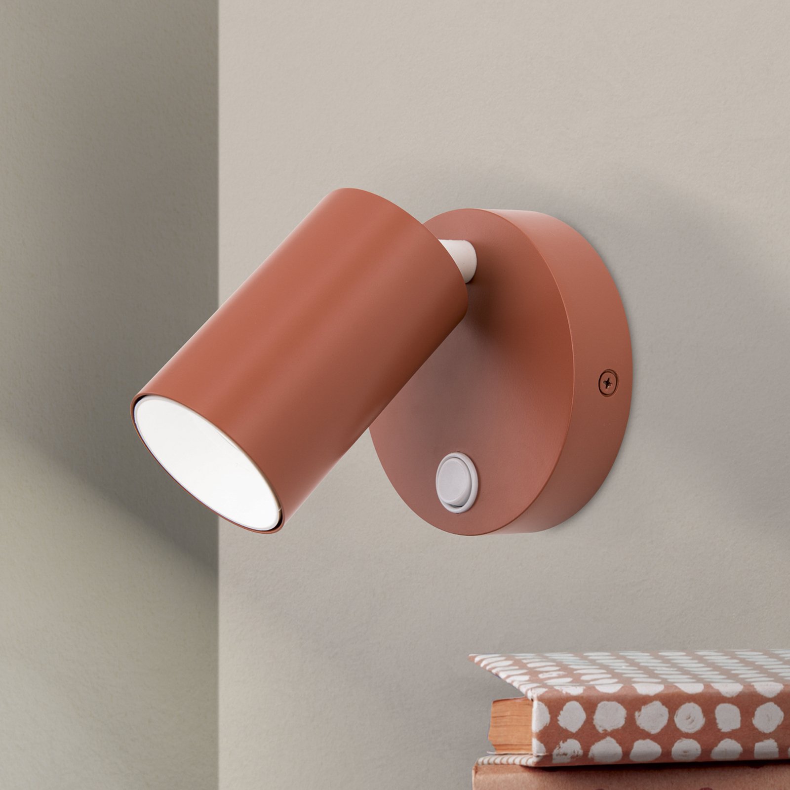 Penn wall spotlight, coral red, Ø 10.5 cm, steel/aluminium