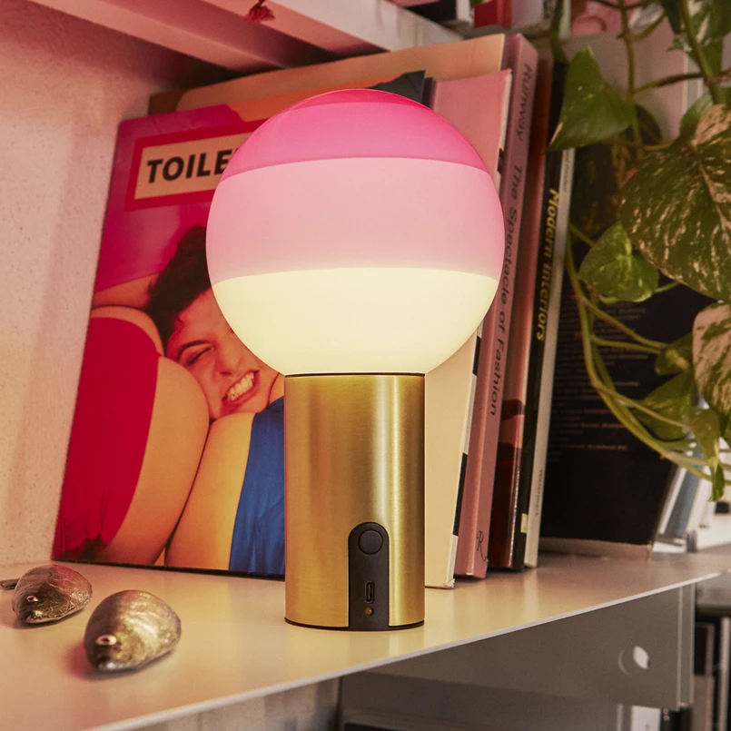 MARSET – Dipping Light Portable Tischleuchte Rosa/Brushed Brass