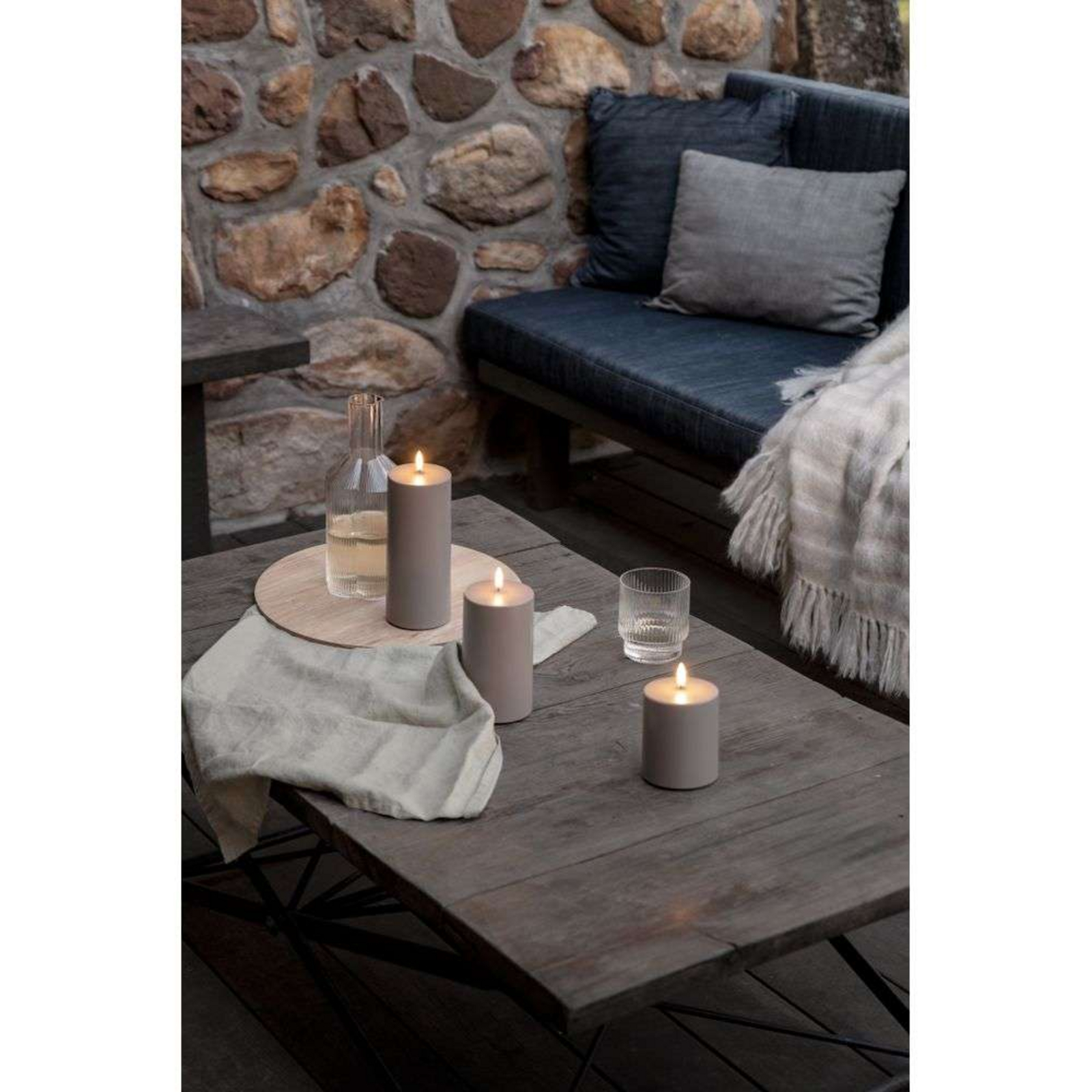 Vela de Pilar Outdoor LED 8,4x15 cm Sandstone - Uyuni Lighting