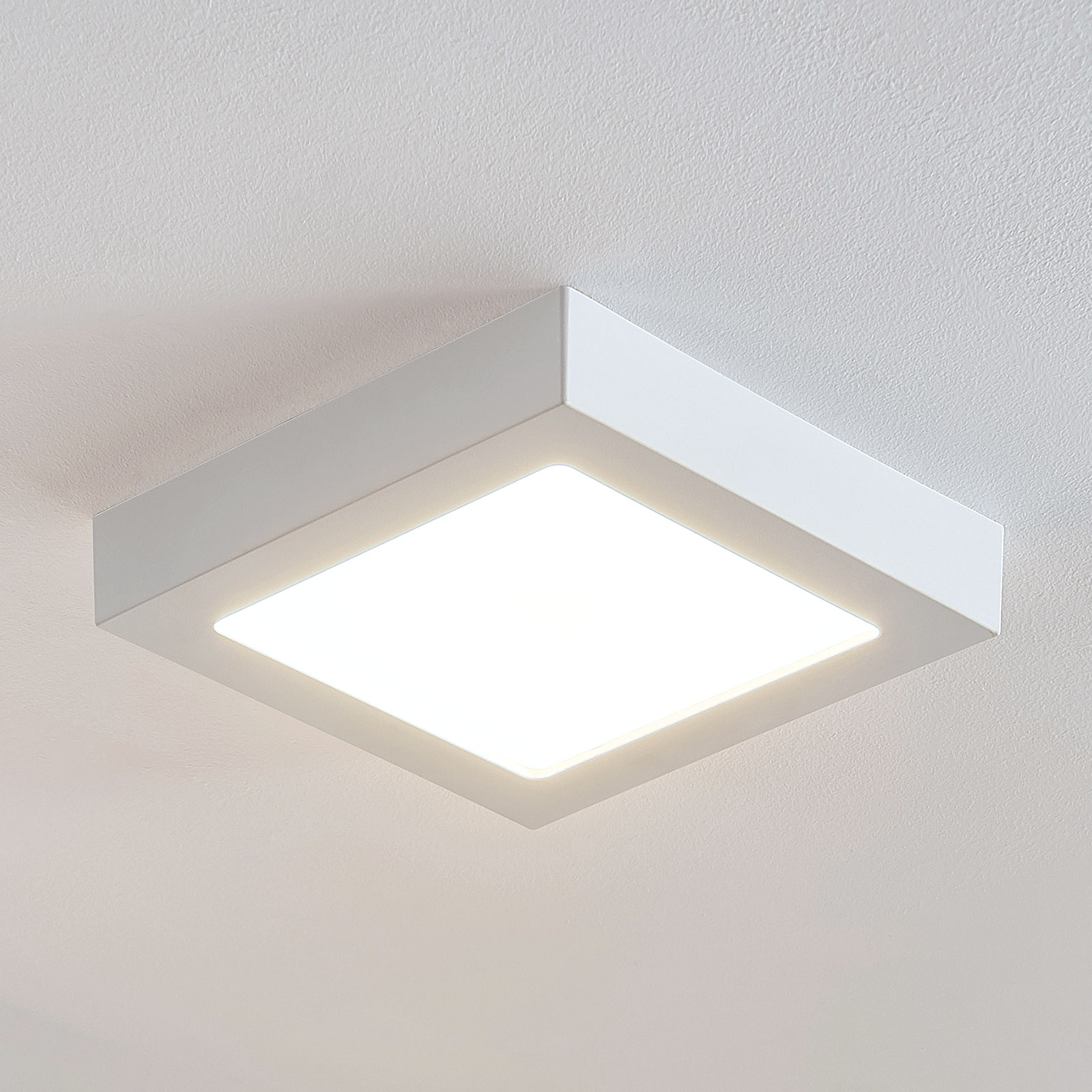 LED plafondlamp Marlo wit 3.000K hoekig 23,1 cm
