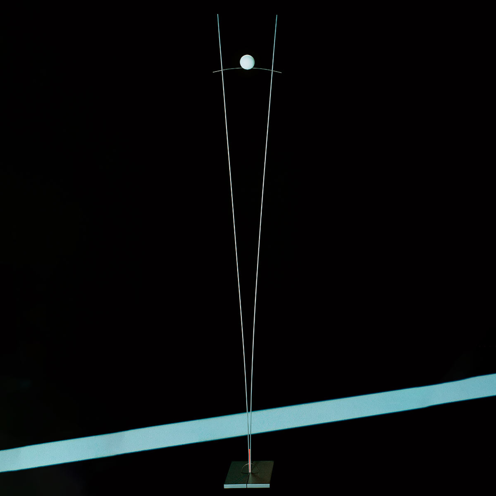 Ingo Maurer Delicate designer floor lamp Ilios, silver, for Living / Dining Room, metal, glass, GY6.35, 35 W, energy efficiency: C, H: 190 cm