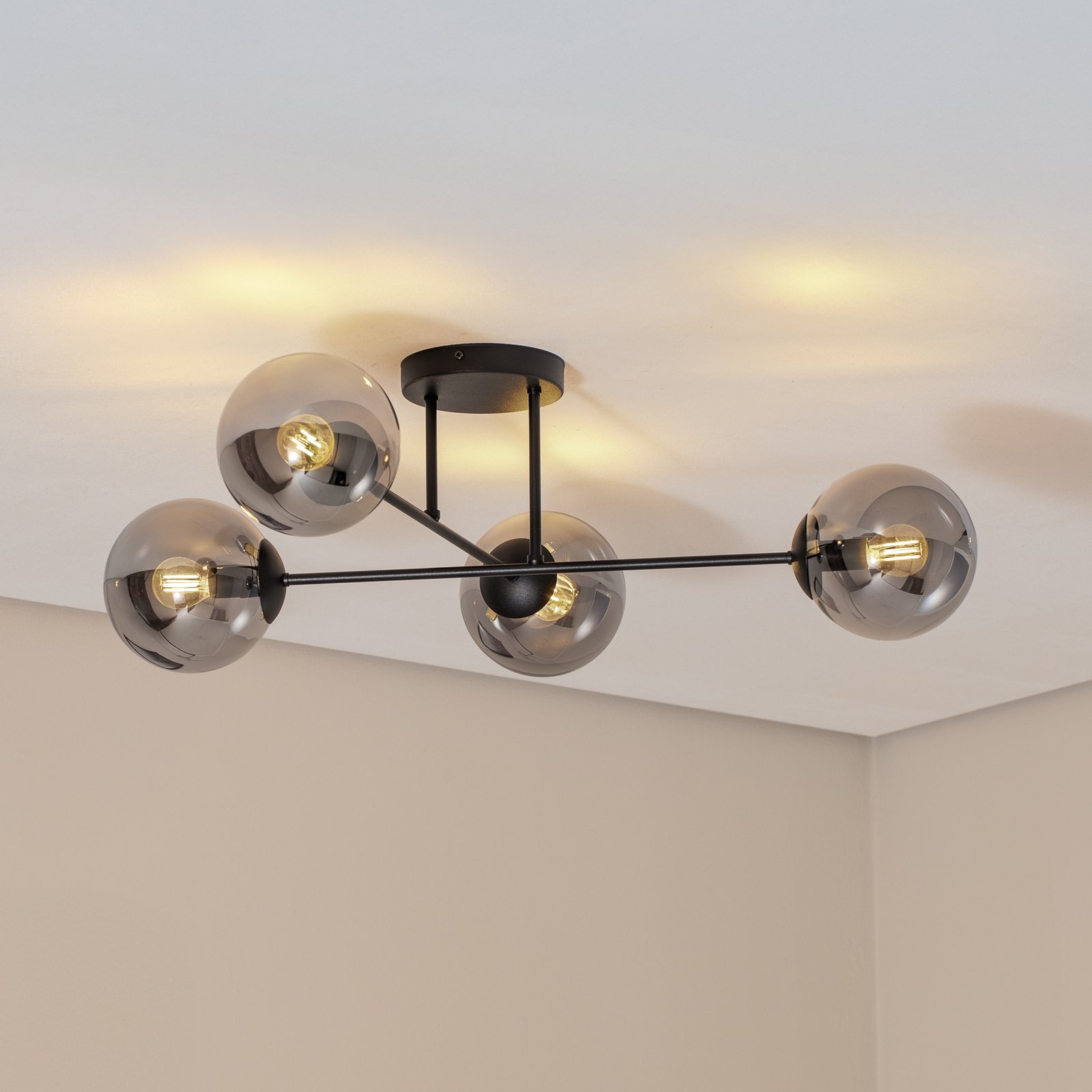 Taklampa Glassy, 4 lampor korsade svart/grafit