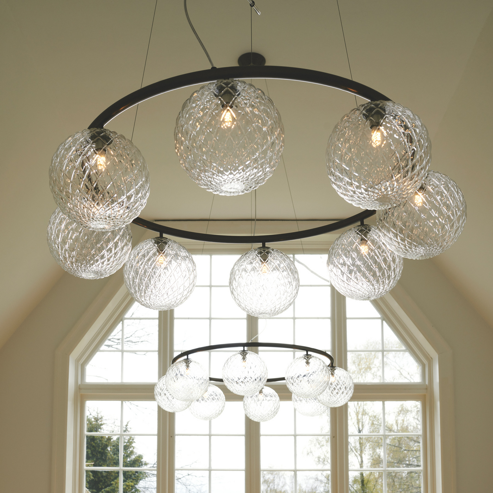 Miira 8 Circular ljuskrona, brons/klar, Ø 100 cm - Nuura