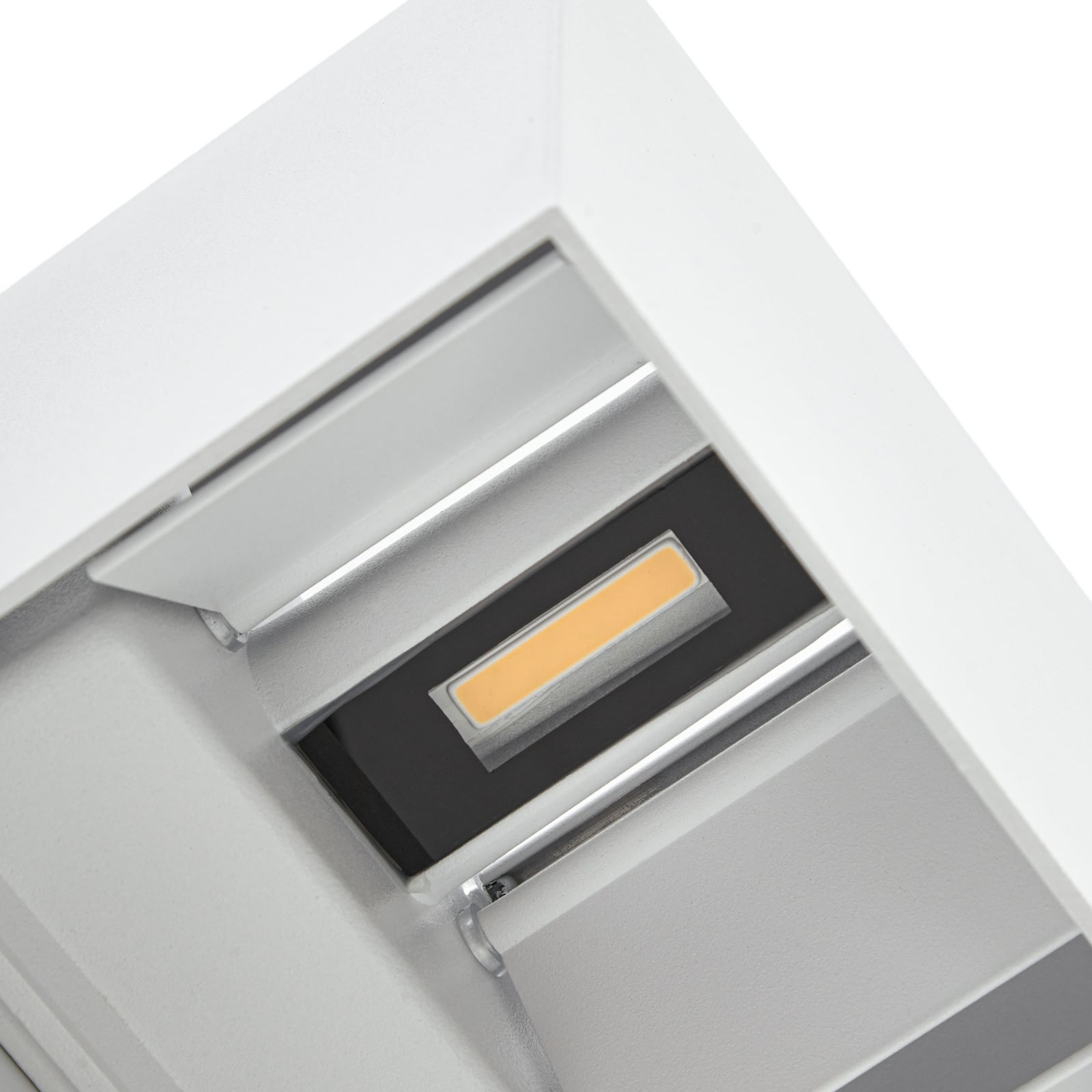 Applique da esterno LED Lindby Nivar, angolare, bianca, 20 cm, IP54