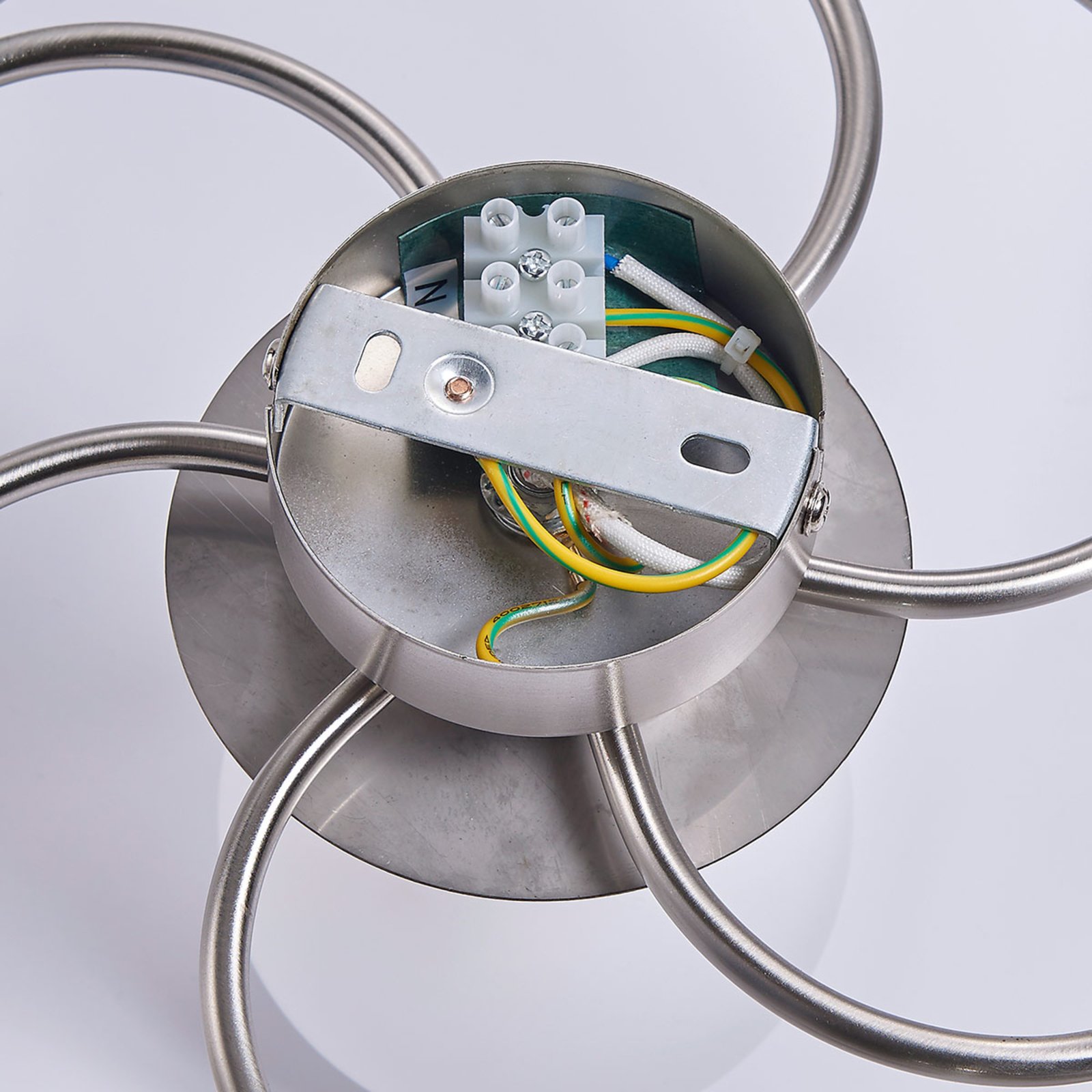 Ciala 7 Candeeiro de Tecto White/Nickel - Lindby